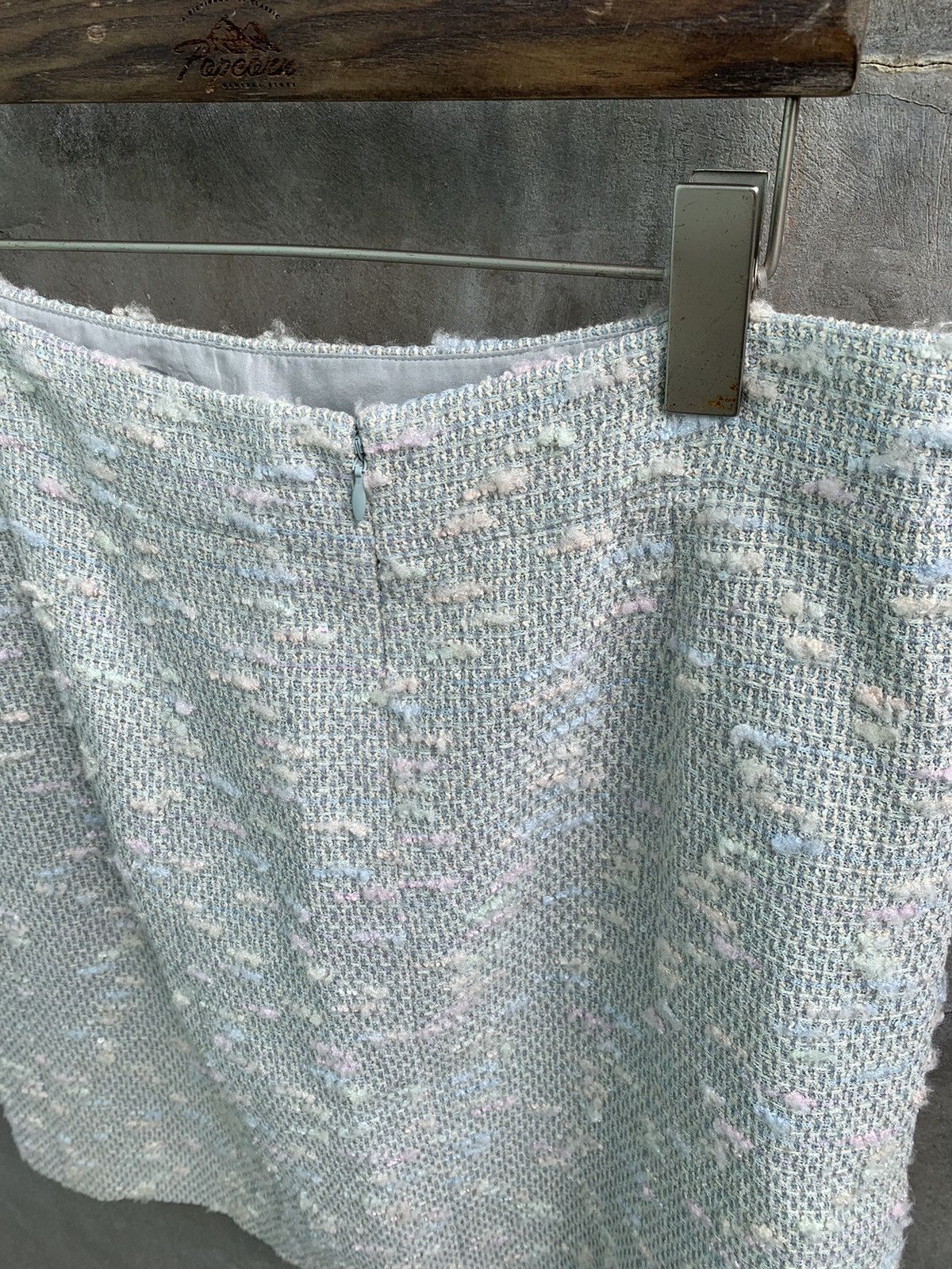 Chanel Baby Blue Sequin Tweed Skirt Size 28" / US 6 / IT 42 - 8 Thumbnail