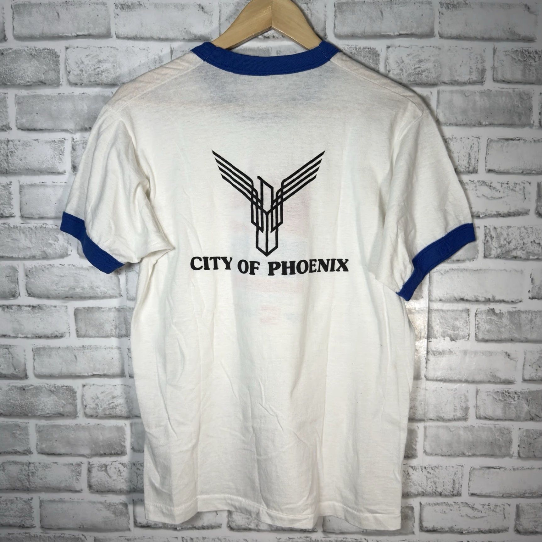 The Mountain VINTAGE The Mountain T-Shirt Men XL White Climb The Mountain USA Graphic Ringer Tee Size ONE SIZE - 5 Thumbnail