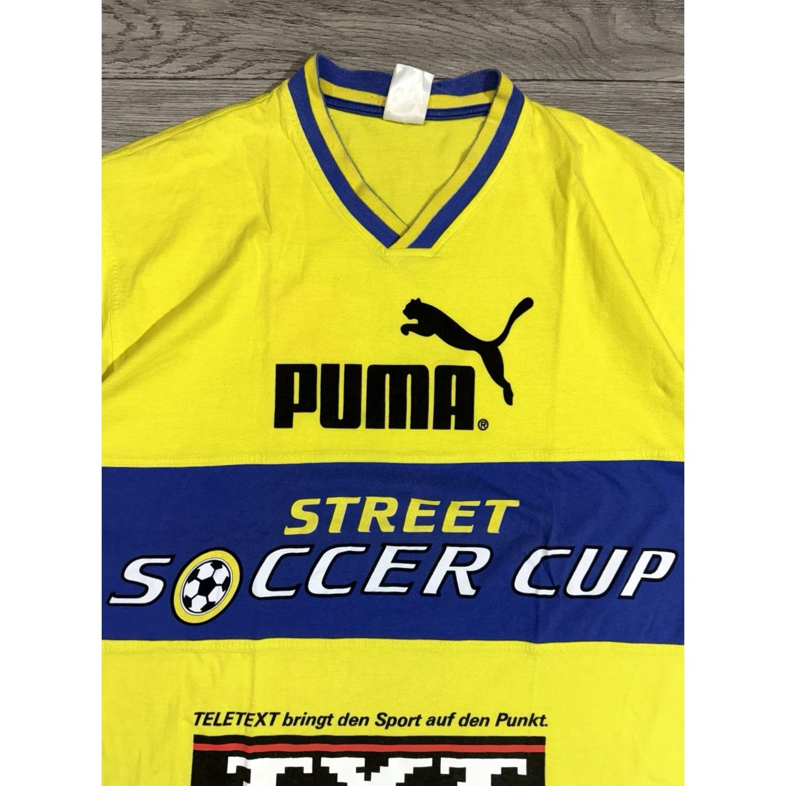 Puma VINTAGE Puma Street Soccer Cup PlayStation Snickers T-shirt V-Neck L Mens Yellow 90s Short Sleeve Cotton Shirt Size US L / EU 52-54 / 3 - 5 Thumbnail