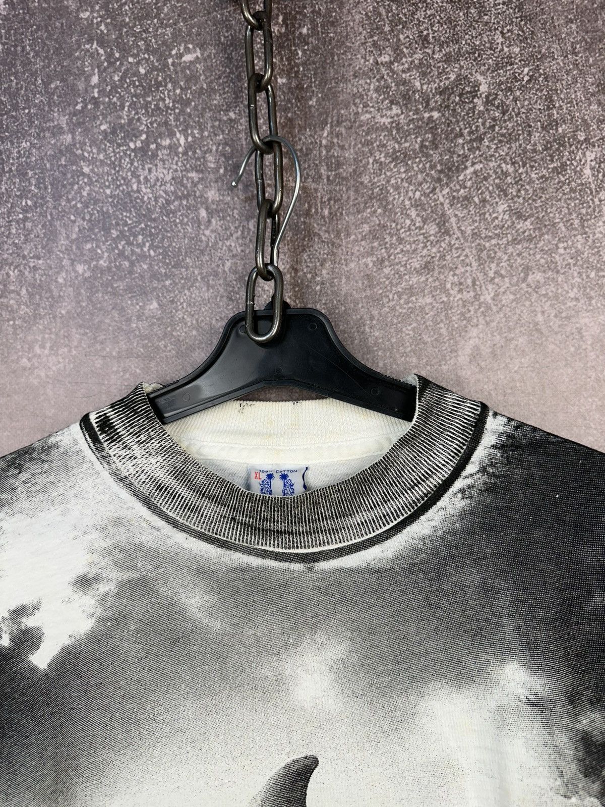 Vintage Vintage 90s animal tee dolphin big print logo Size US XL / EU 56 / 4 - 7 Thumbnail