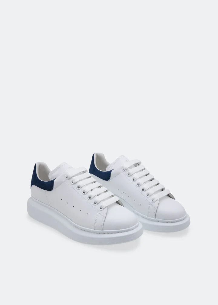 Alexander McQueen o1w1db10925 Oversized Sneaker in White Size US 5 / IT 35 - 2 Thumbnail