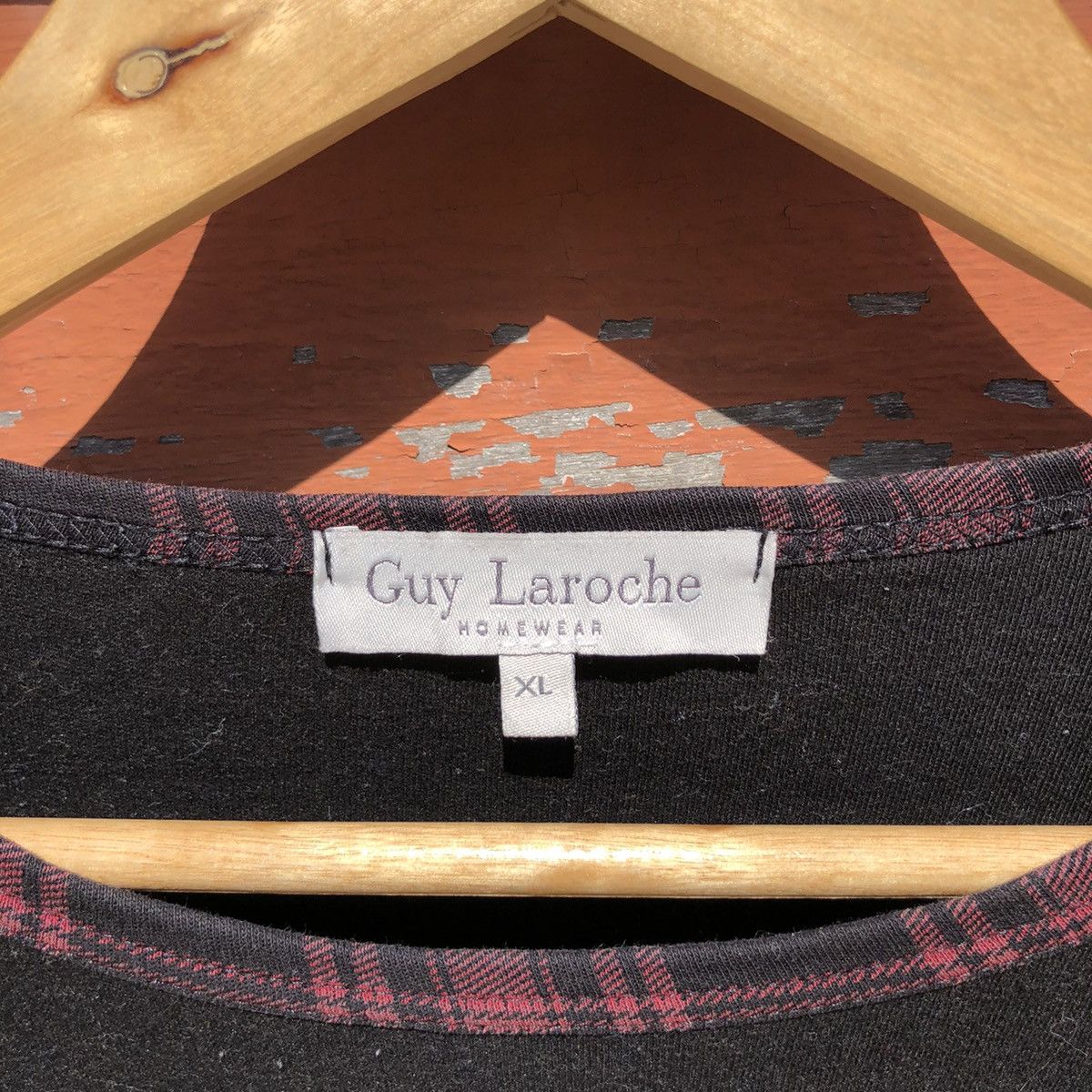 Vintage Vintage Guy Laroche Homewear Long Sleeve Tshirt Size US XL / EU 56 / 4 - 8 Thumbnail