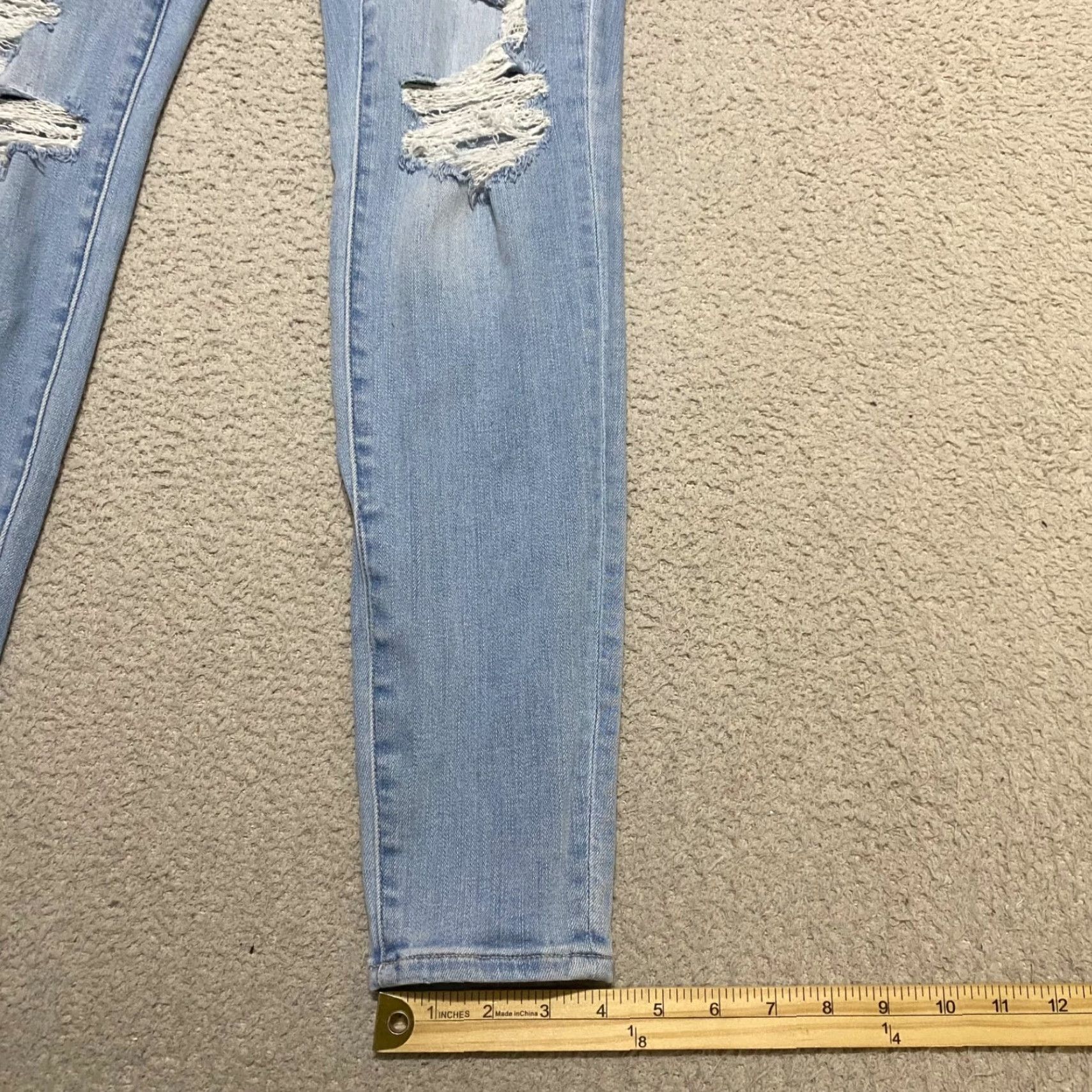 American Eagle Outfitters American Eagle Jeans Womens 4 Blue Denim Curvy High Rise Distressed Jegging Size 27" / US 4 / IT 40 - 5 Thumbnail