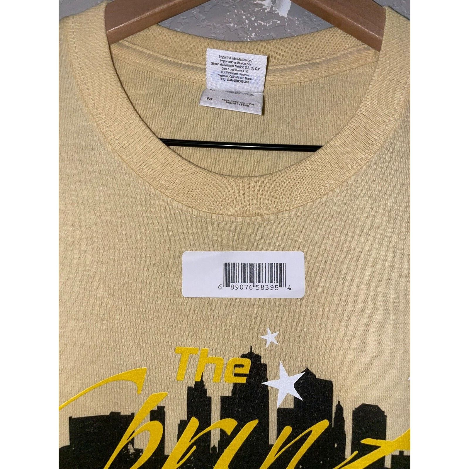 Gildan Vintage Sprint Center Shirt Events Arena Yellow Tee Y2K M Size US M / EU 48-50 / 2 - 6 Thumbnail