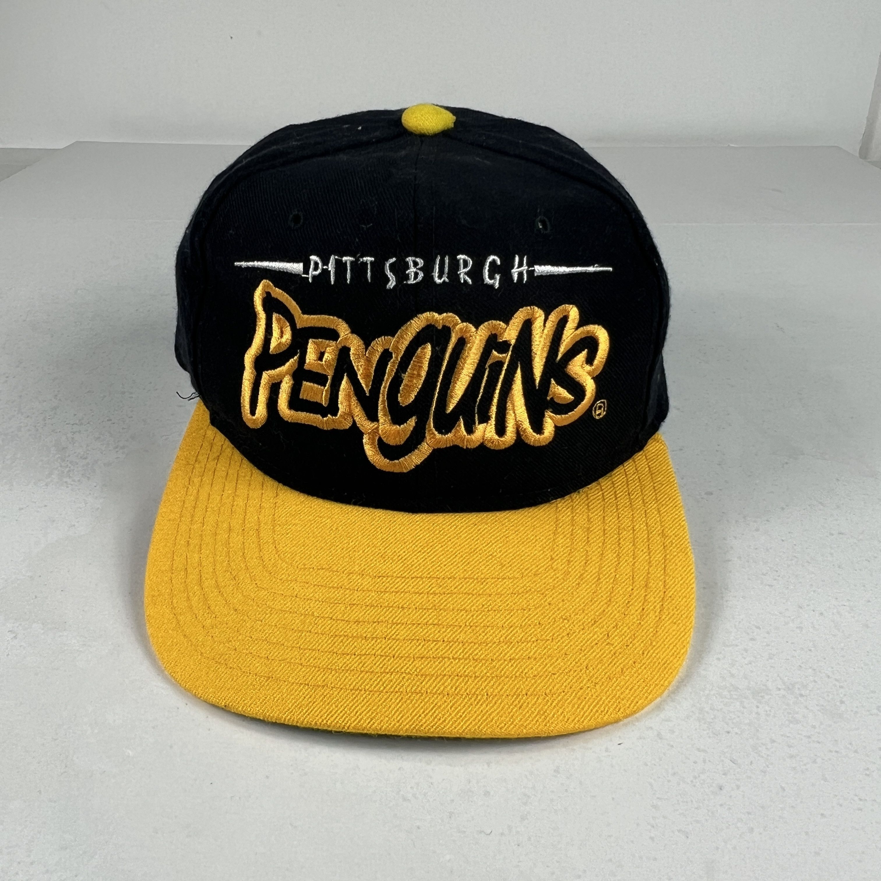 NHL × Starter × Vintage VTG Starter Pittsburgh Penguins Bubble Script Wool Snapback Size ONE SIZE - 1 Thumbnail