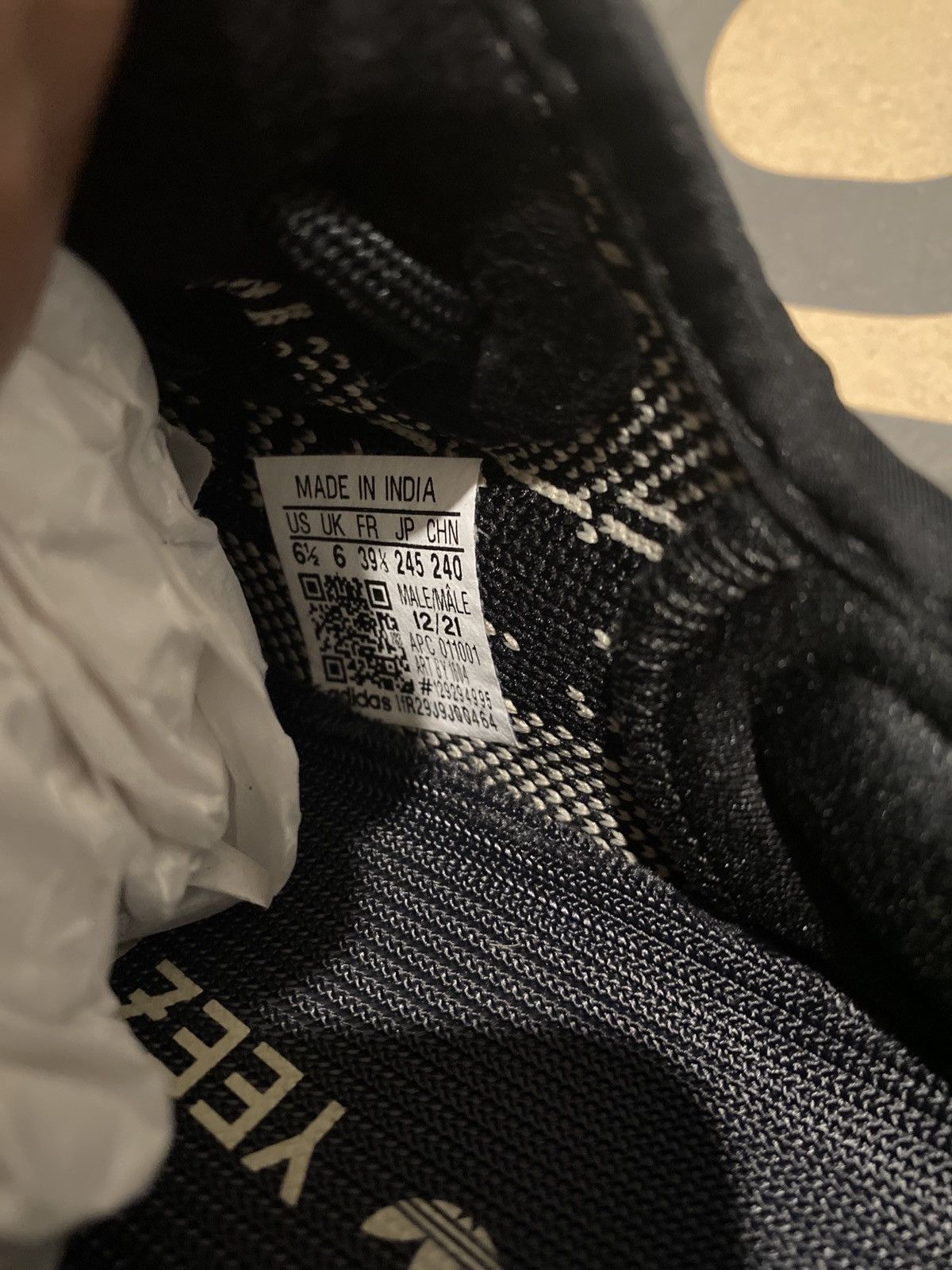 Yeezy Yeezy Boost 350 V2 Oreo Black/White Size US 6.5 / EU 39-40 - 2 Thumbnail