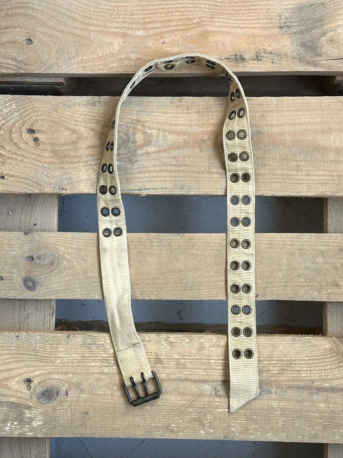 Other Vintage Beige Corduroy Metal Circles Belt Size ONE SIZE - 1 Thumbnail
