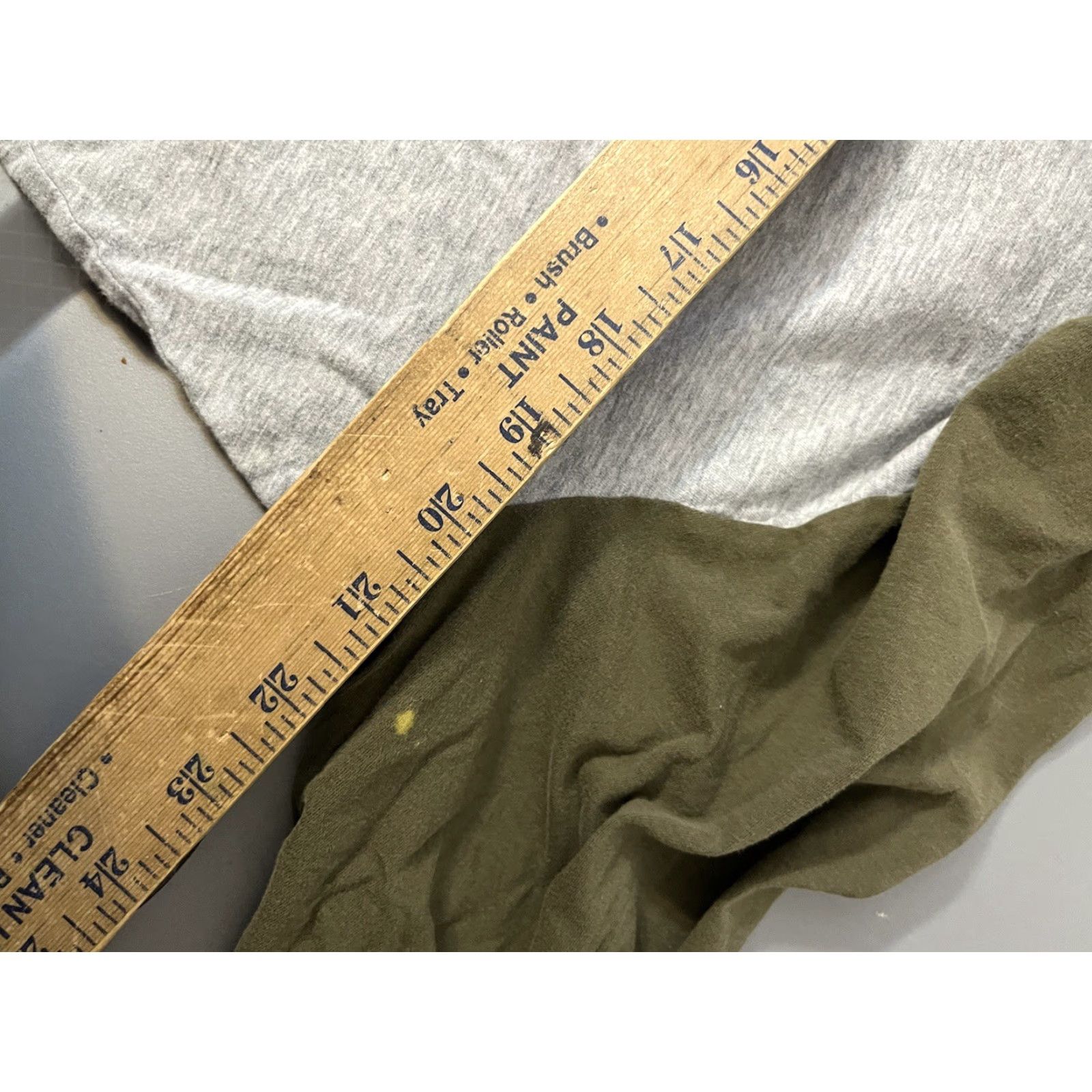 Express Express Jersey T Shirt Men Green Gray 3/4 Sleeve Size L Size US L / EU 52-54 / 3 - 5 Thumbnail