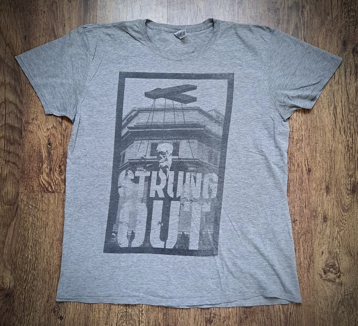 Band Tees STRUNG OUT x T-Shirt Size US XL / EU 56 / 4 - 1 Thumbnail