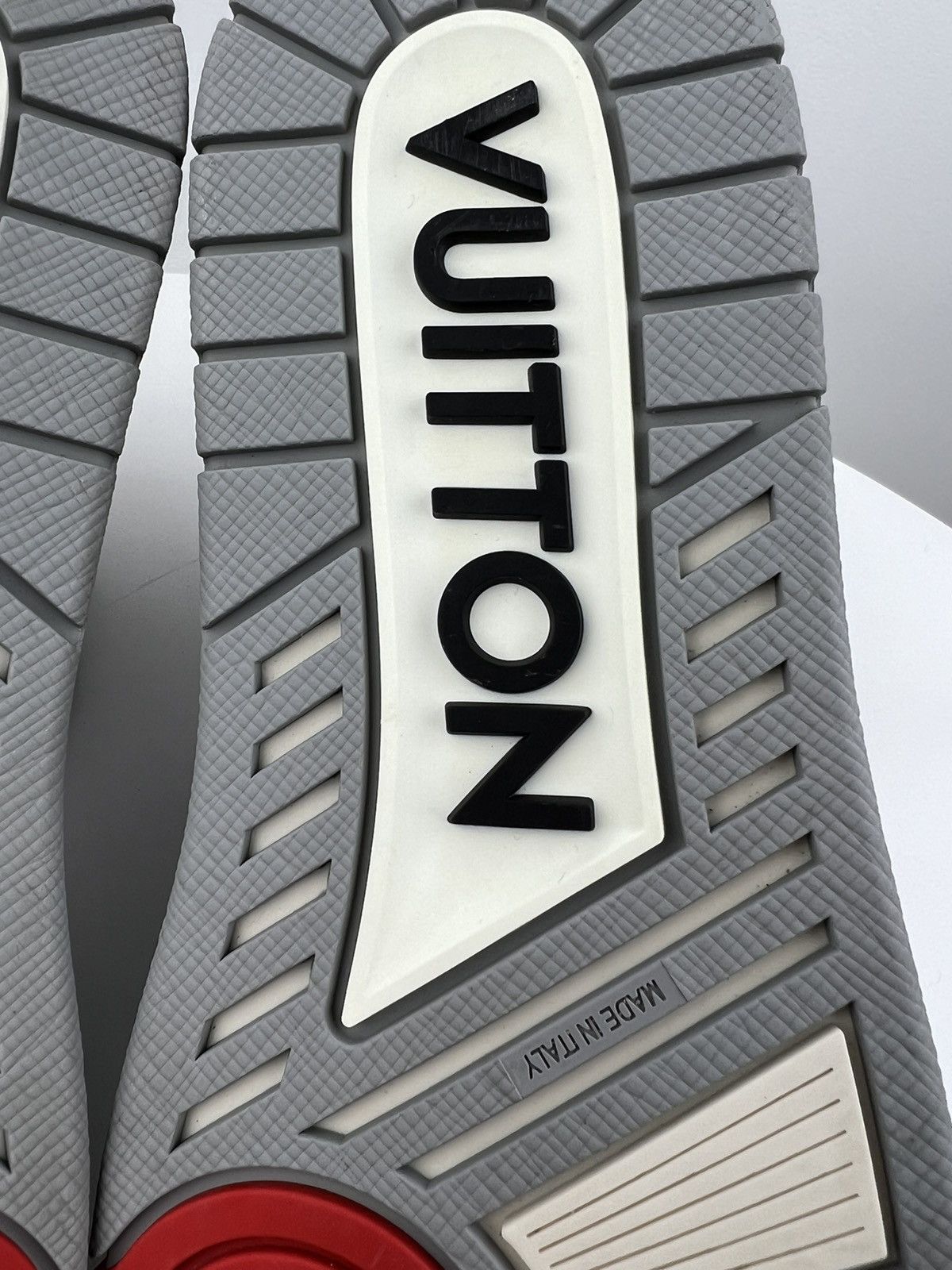 Louis Vuitton LOUIS VUITTON Sneakers Hi-Top Trainer Shoes Virgil Abloh 408 Size US 9 / EU 42 - 17 Thumbnail