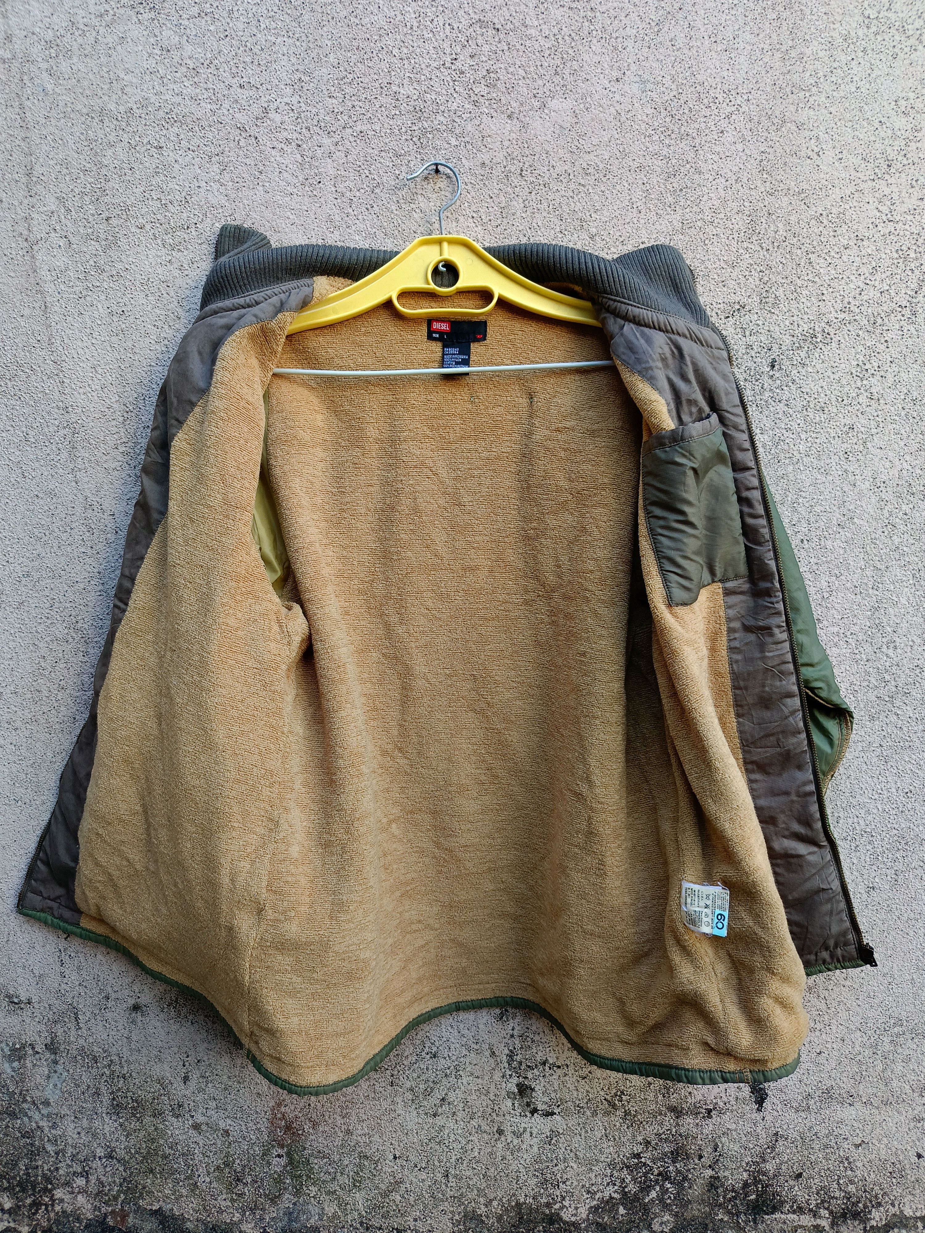 Diesel VINTAGE DIESEL MILITARY QUILTED BOMBER JACKET Size US L / EU 52-54 / 3 - 4 Thumbnail