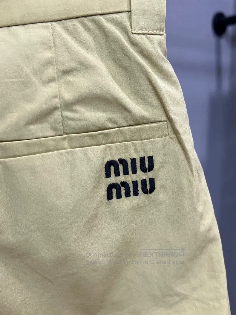 Miu Miu Miu Miu 36 Slogan shorts Size 25" / US 0 / IT 36 - 3 Thumbnail