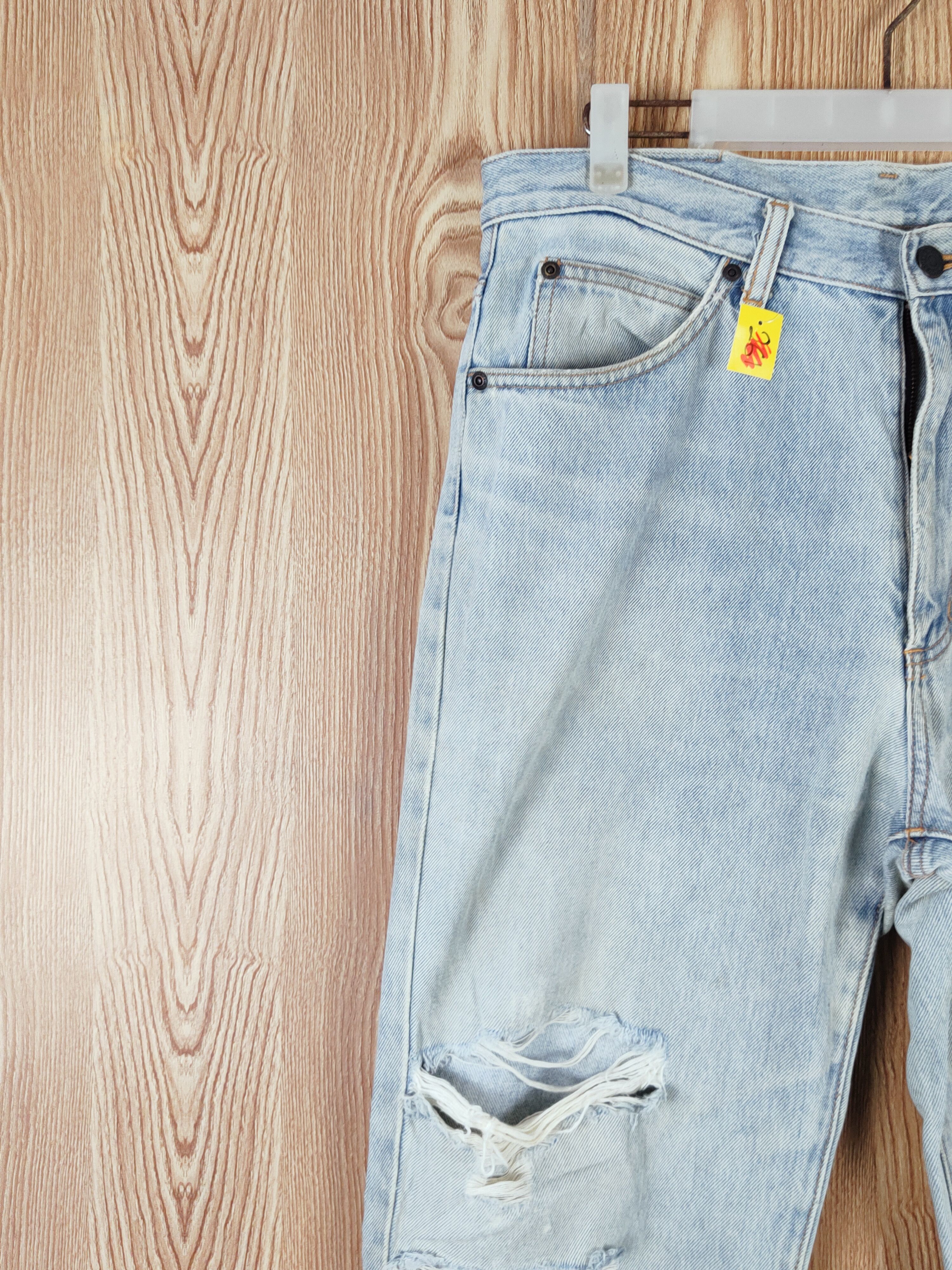 Japanese Brand Maverick Light Blue Distressed Ripped Jeans #W219 Size US 34 / EU 50 - 3 Thumbnail