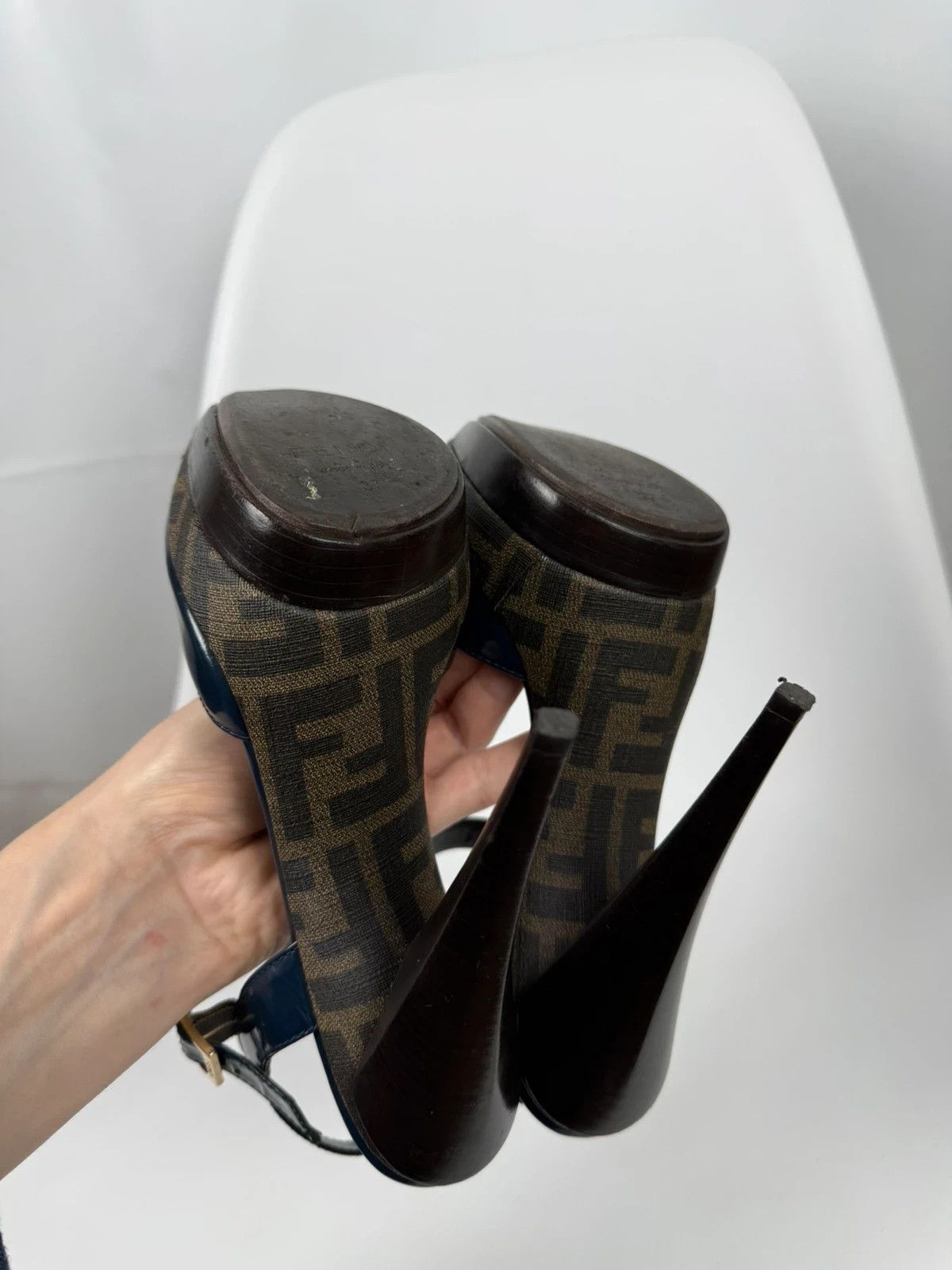 Fendi Fendi Laque Heels Monogram size 37 Size US 7 / IT 37 - 8 Thumbnail