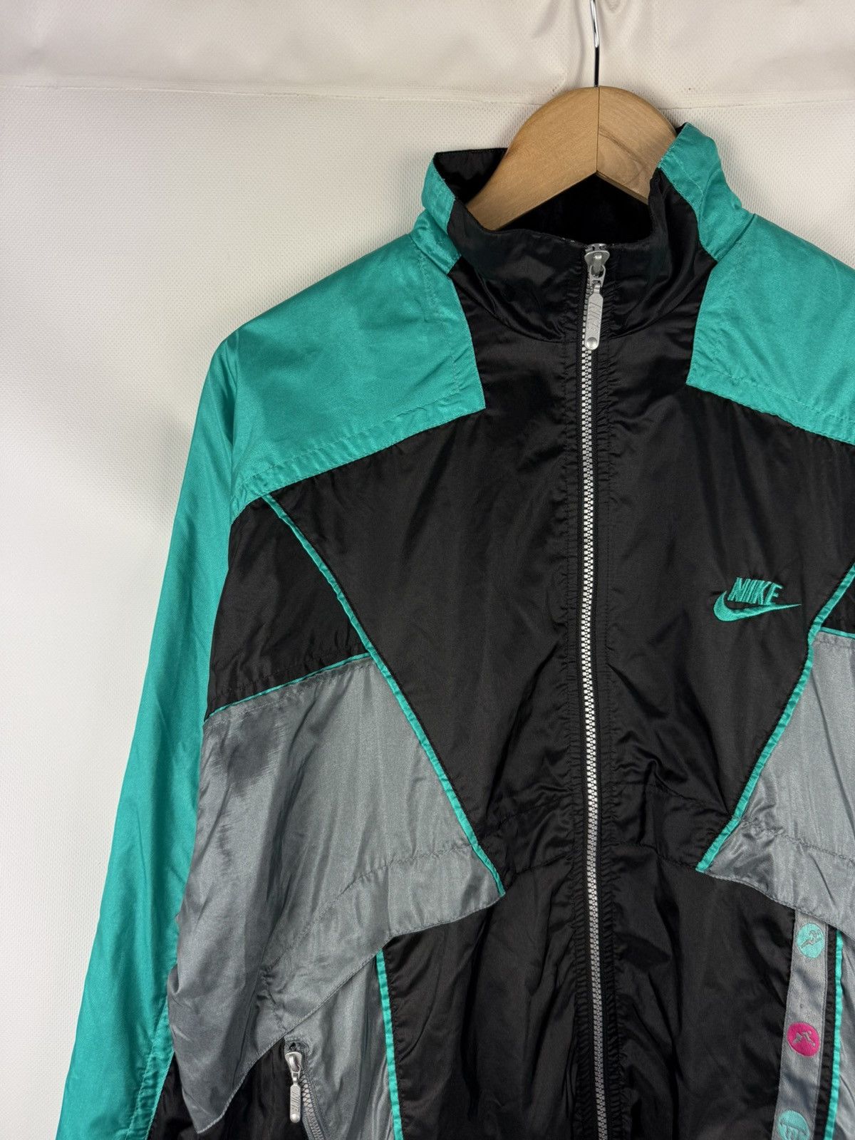 Nike Nike Vintage Men’s Nylon Full Zip Windbreaker Jacket Size S Size US S / EU 44-46 / 1 - 4 Thumbnail