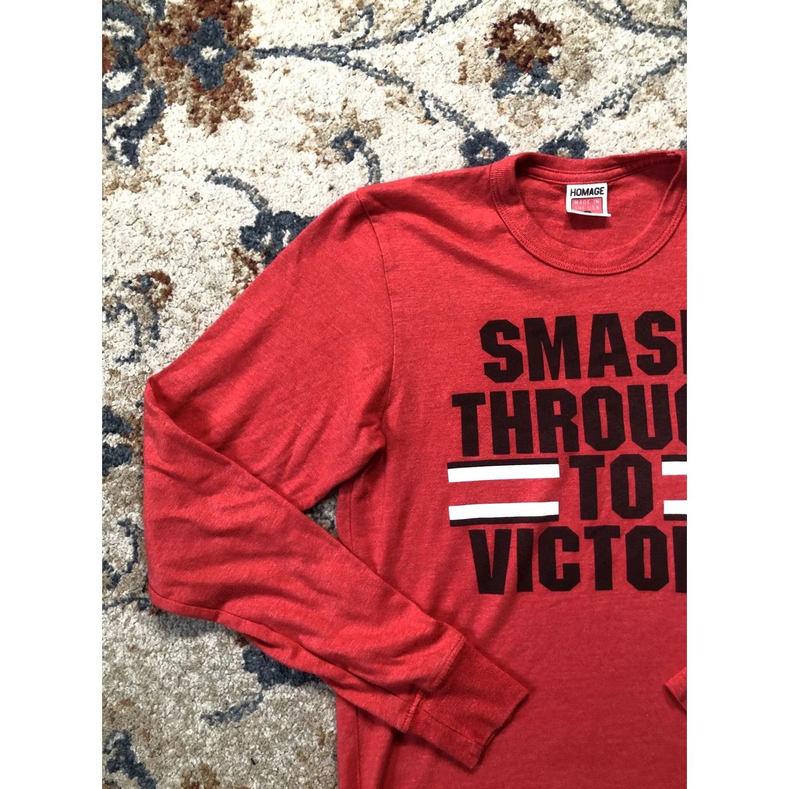 Vintage VINTAGE? (No) Homage Shirt Mens Small Red Smash Through To Victory Long Sleeve Made USA Size US S / EU 44-46 / 1 - 3 Thumbnail