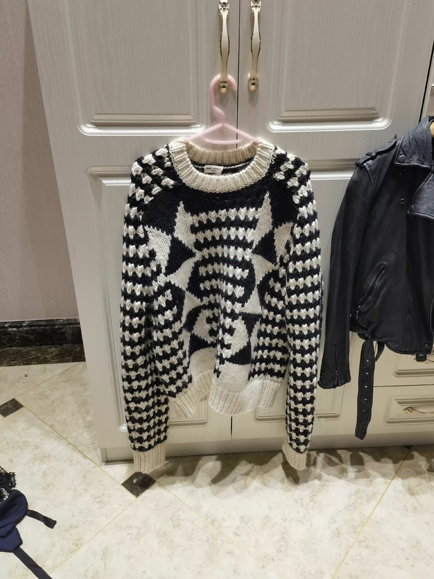 Saint Laurent Paris Saint Laurent Paris Black and white long sleeved knitted sweater Size US L / EU 52-54 / 3 - 1 Thumbnail