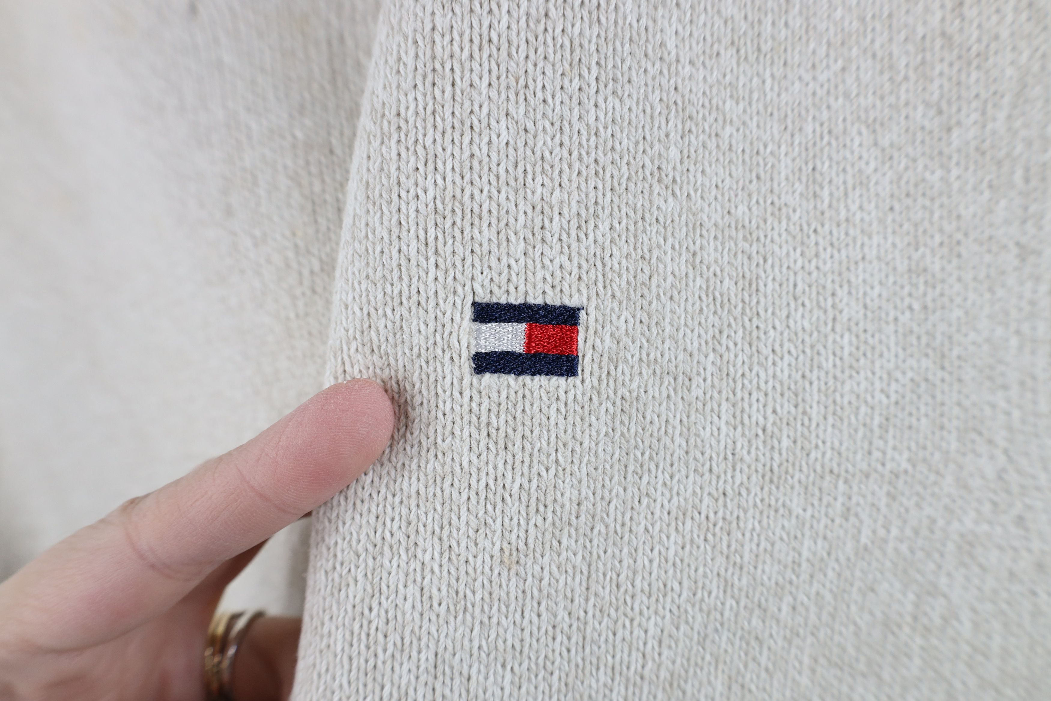 Tommy Hilfiger Vintage 90s Tommy Hilfiger Cotton Knit Sweater Vest Beige Size US XL / EU 56 / 4 - 4 Thumbnail
