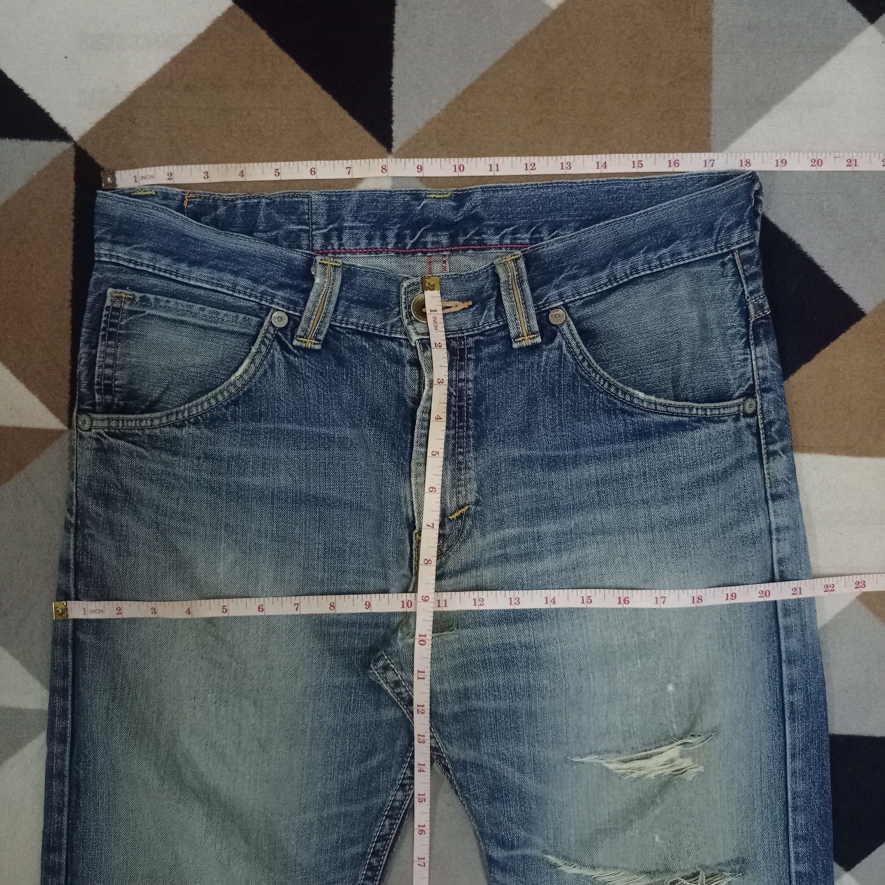 Edwin Exclusive Vintage Edwin Japan Faded Blue Ripped Loose Jeans Size US 36 / EU 52 - 11 Thumbnail