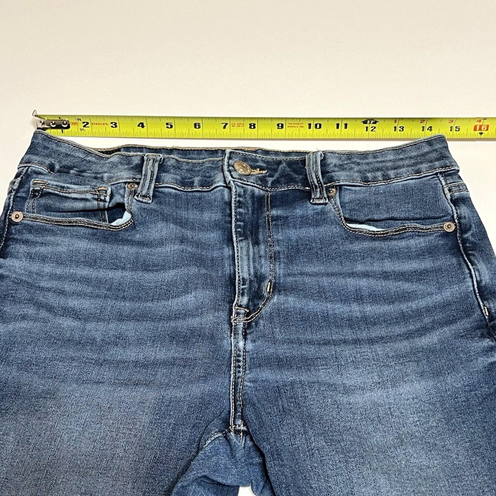 American Eagle Outfitters VINTAGE? No. American Eagle Jeans Womens 10 Regular High-Rise Skinny Kick Blue Denim 5-Pocket Stretch Reg 29x31 Womens Jeans Size 32" / US 10 / IT 46 - 3 Thumbnail