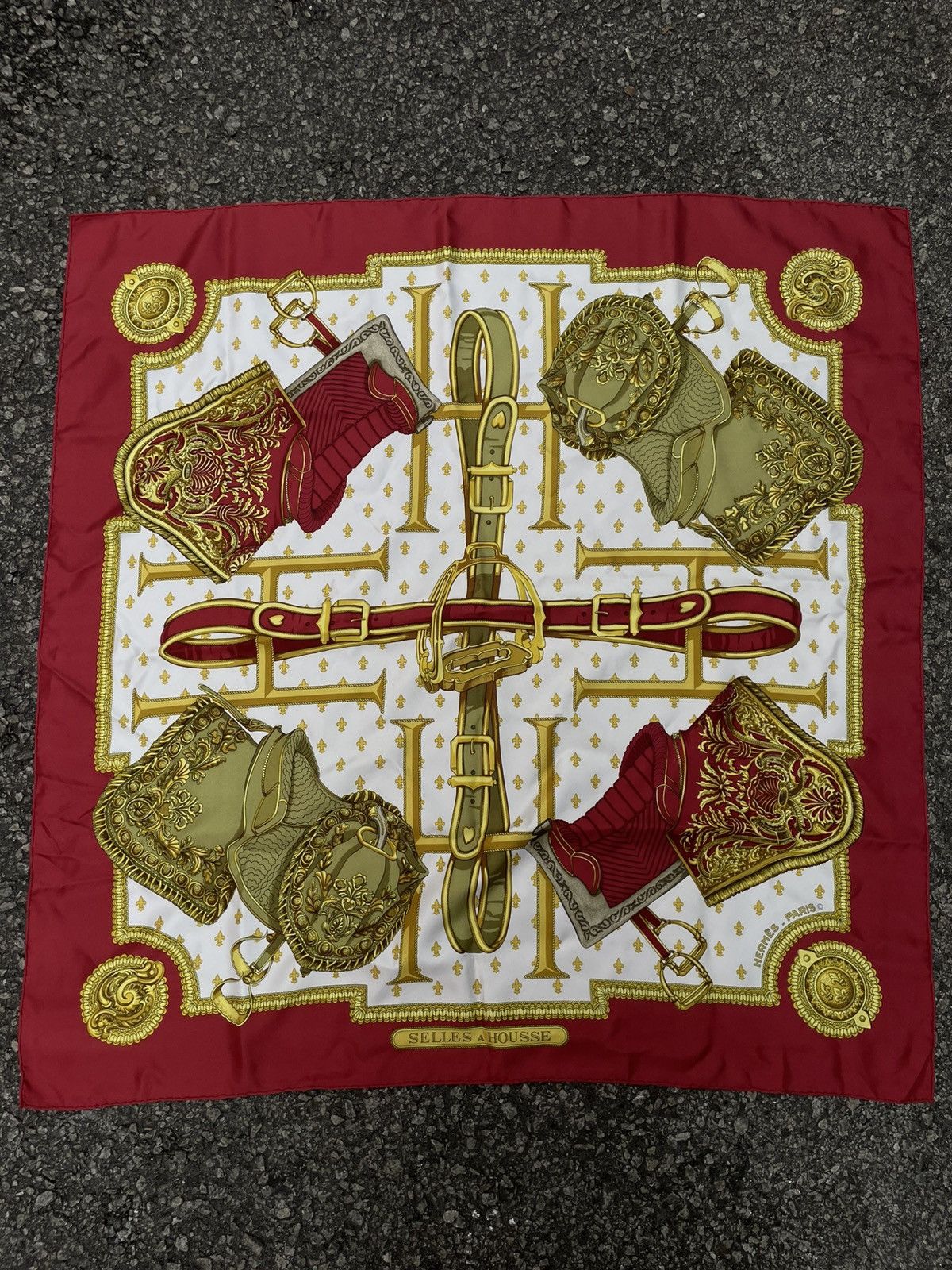 Hermes Hermès "Selles à Housse" | Silk Scarf Size ONE SIZE - 3 Thumbnail