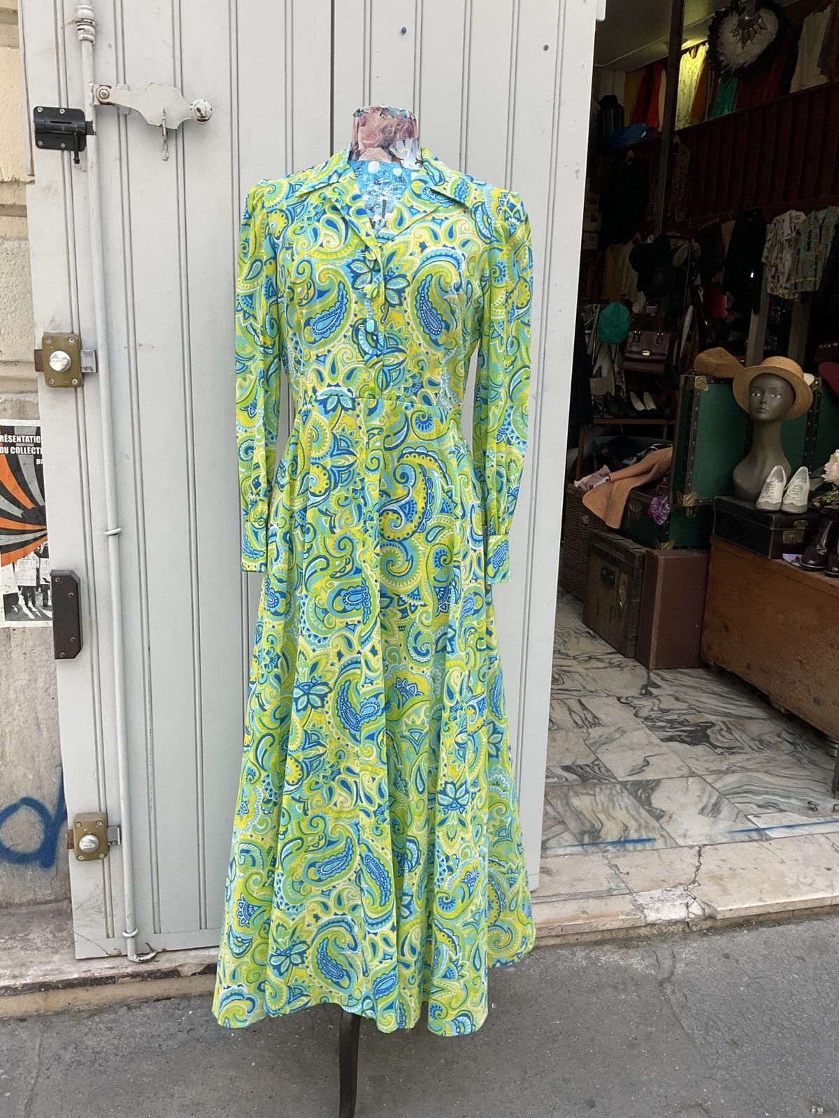 Vintage Sublime 70's vintage dress Size M / US 6-8 / IT 42-44 - 1 Thumbnail