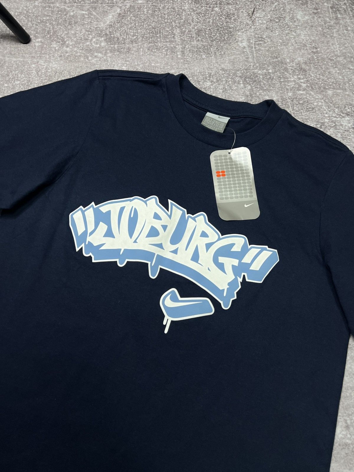 Nike Nike Vintage T Shirt 90s Big Logo Y2k Size US S / EU 44-46 / 1 - 3 Thumbnail