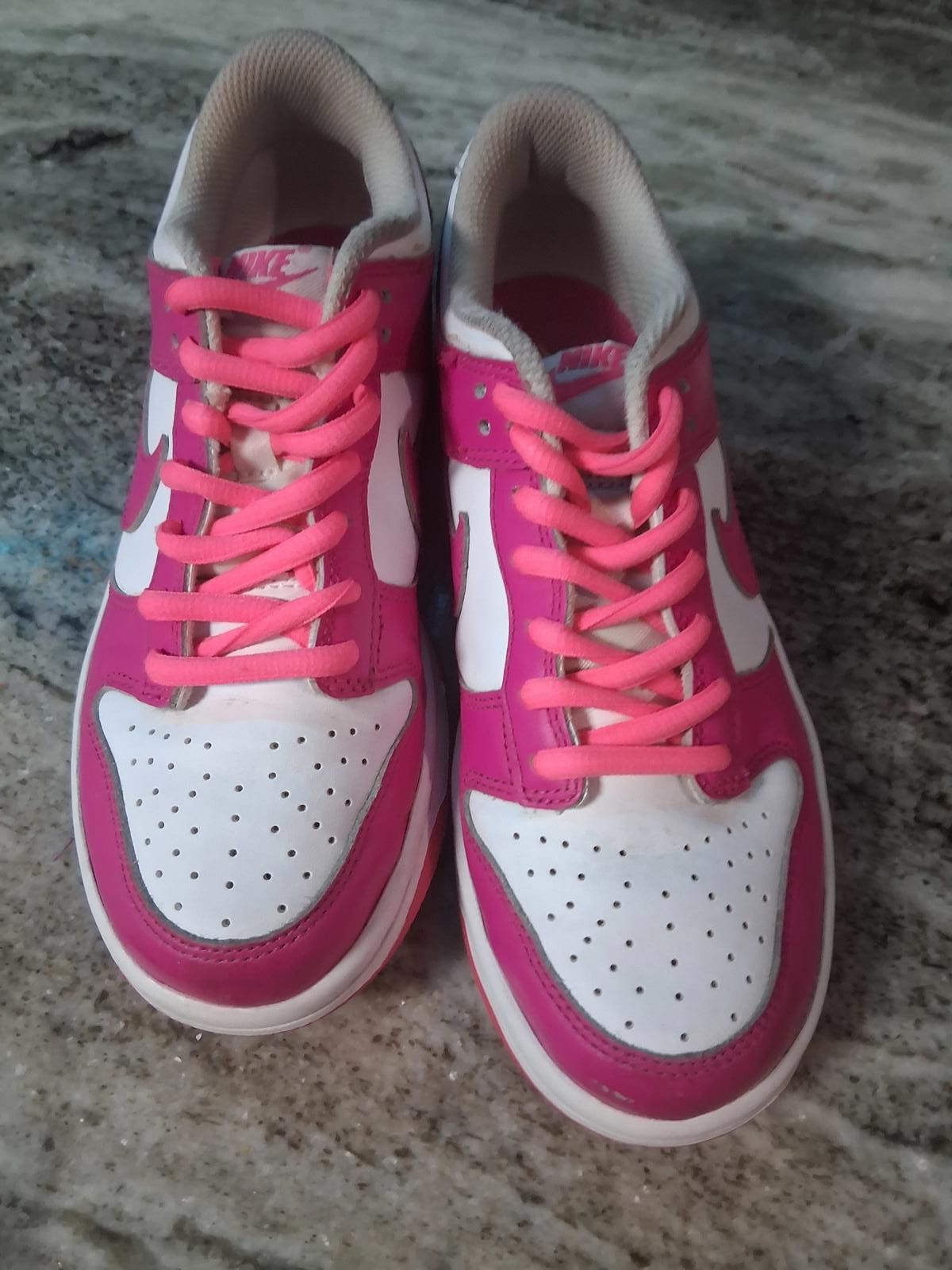 Nike Nike dunk sz 4 y Size US 4 / IT 34 - 4 Thumbnail