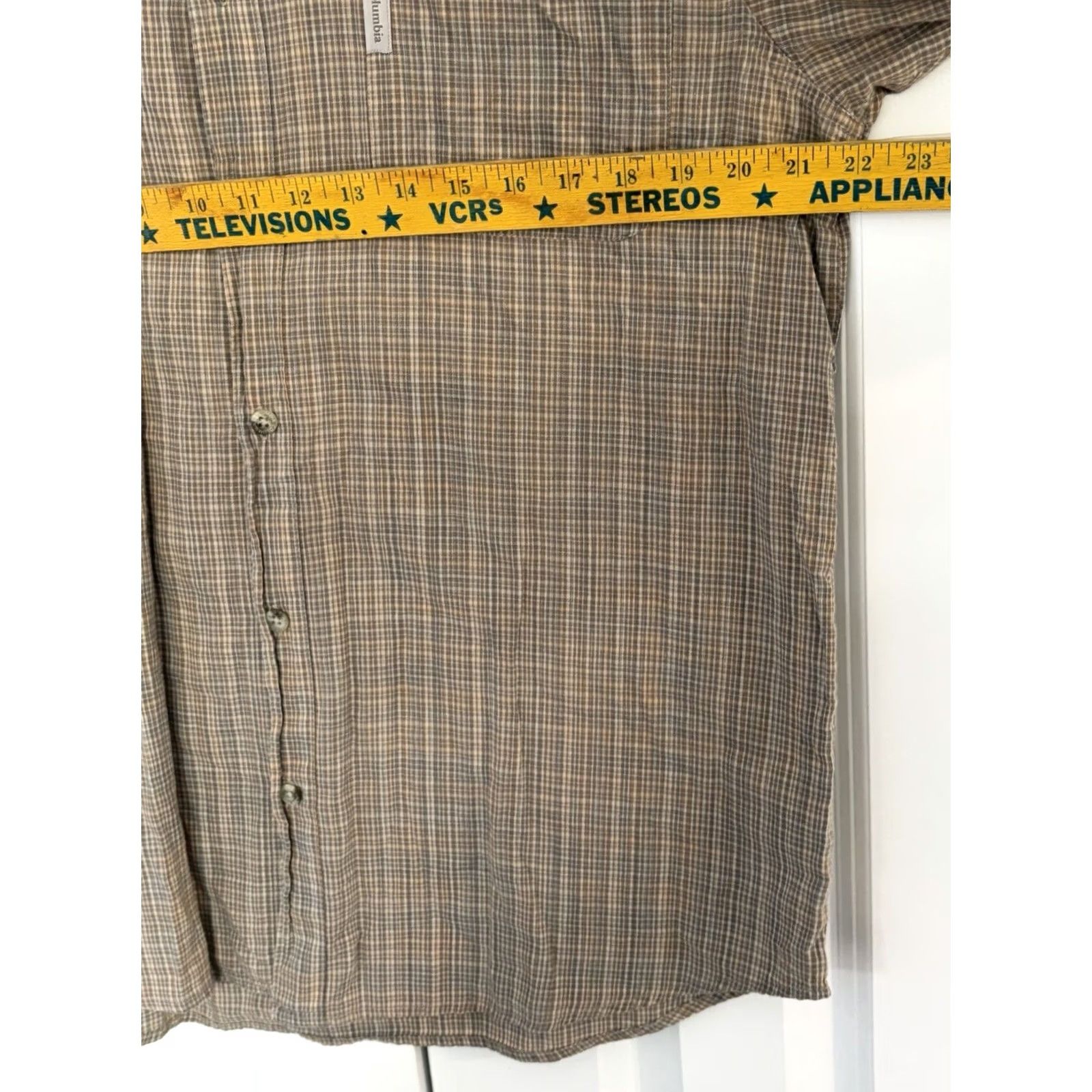 Vintage Columbia Plaid Short Sleeve Button-Up Shirt Mens L Beige Classic Outdoor Casual Workwear Summer Spring Fall Size US L / EU 52-54 / 3 - 4 Thumbnail
