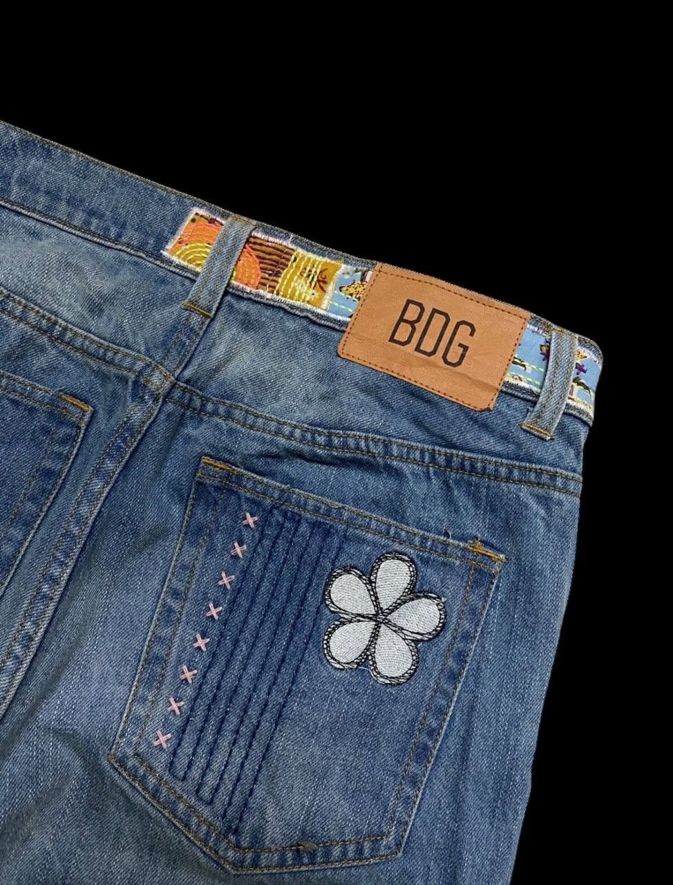 Other FLARE Kapital Inspired Hippie Patchwork Distress By Bdg Jean Size US 29 - 17 Thumbnail