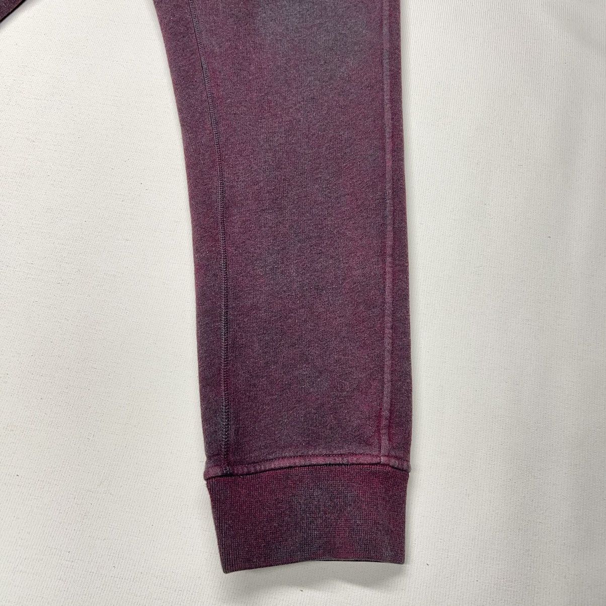 Stone Island Stone Island Sweatpants Purple Joggers Treatment Dyed Dust Size US 32 / EU 48 - 2 Thumbnail