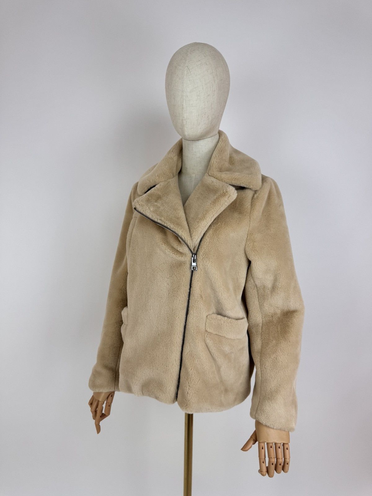 Zadig & Voltaire ZADIG & VOLTAIRE Teddy Soft Jacket Beige Faux Fur Womens Size S / US 4 / IT 40 - 3 Thumbnail
