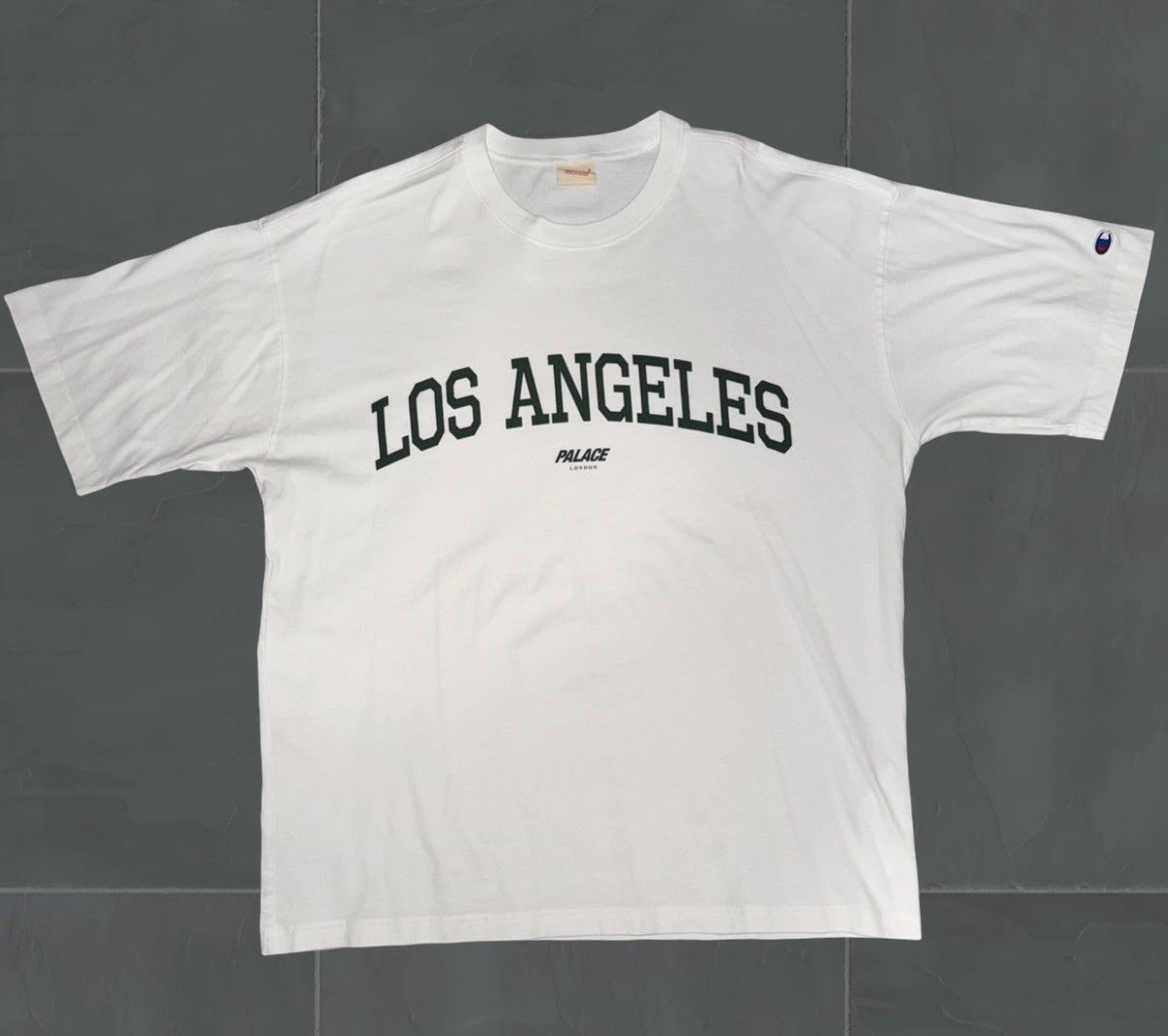 Champion × Palace Palace Los Angeles Exclusive Store Tee Size US XL / EU 56 / 4 - 1 Thumbnail