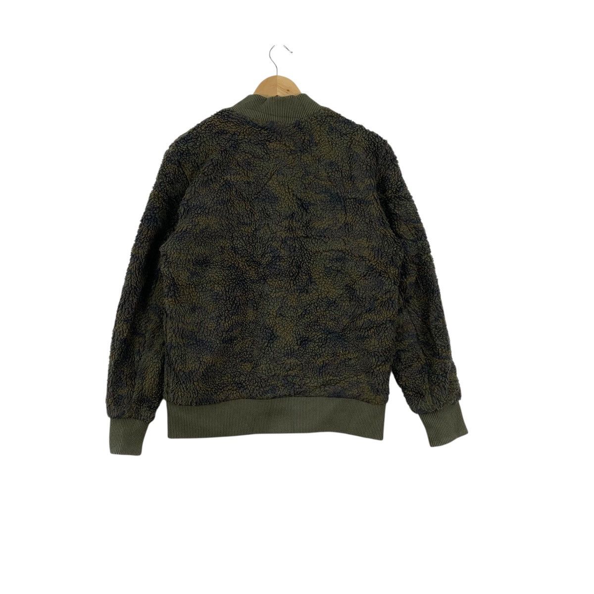 Gap Vintage GAP USA CAMOUFLAGE Camo Sherpa Fleece Jacket Size XS / US 0-2 / IT 36-38 - 8 Thumbnail