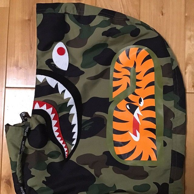Bape BAPE 1st camo green shark hoodie snowboard jacket APE Size US XXL / EU 58 / 5 - 6 Thumbnail