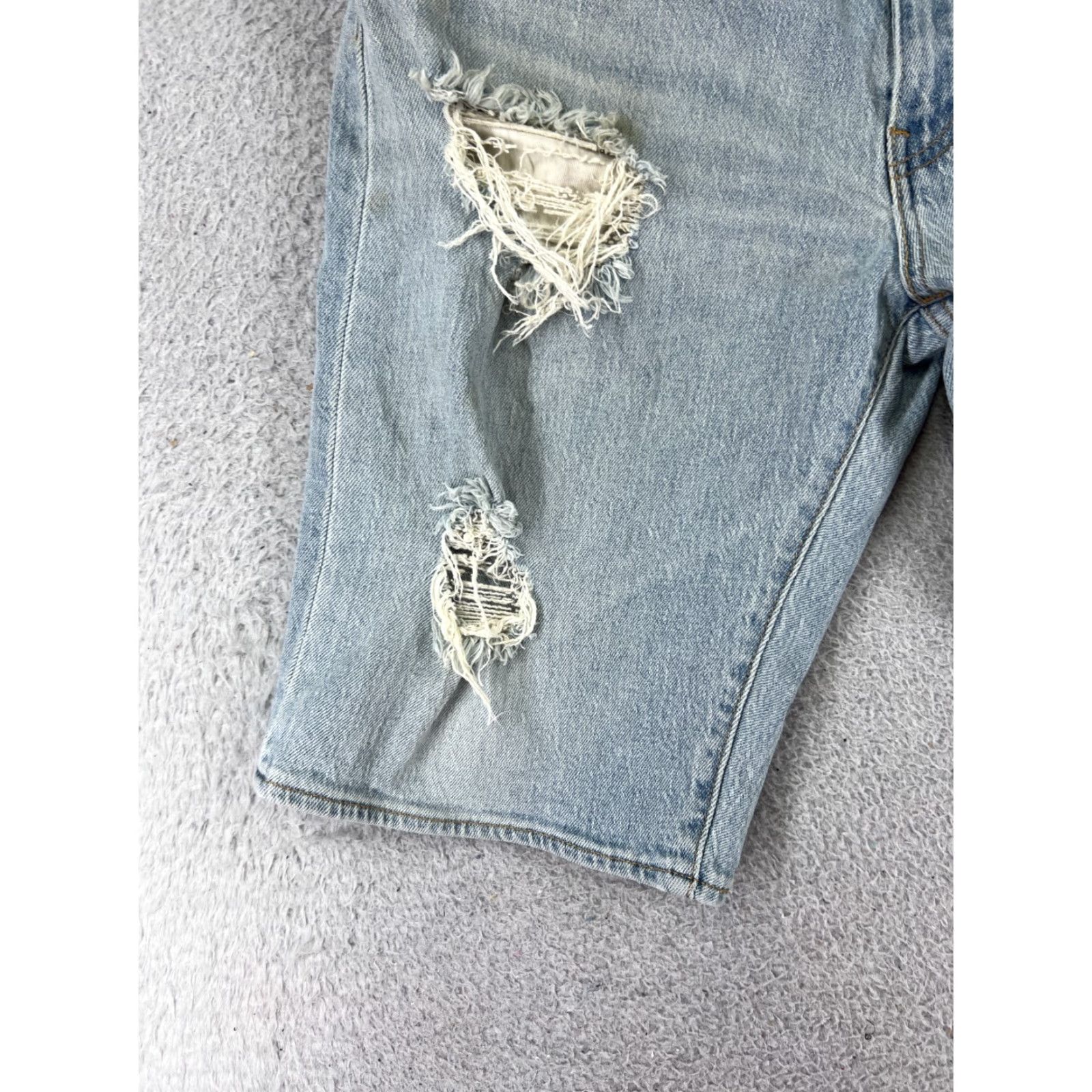 Levi's Levis Denim Shorts 36 Blue Premium Big E 502 Zip Fly 33x11 Adult Jeans Cutoff Size US 36 / EU 52 - 3 Thumbnail