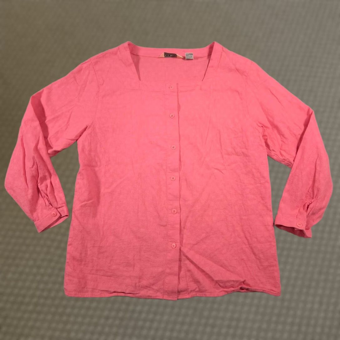 Vintage VINTAGE LL Bean Shirt Womens 16 Pink Button Front 100% Cotton Textured Long Sleeve Blouse Women Square Neck Polka Dot Size XXL / US 16-18 / IT 52-54 - 1 Thumbnail