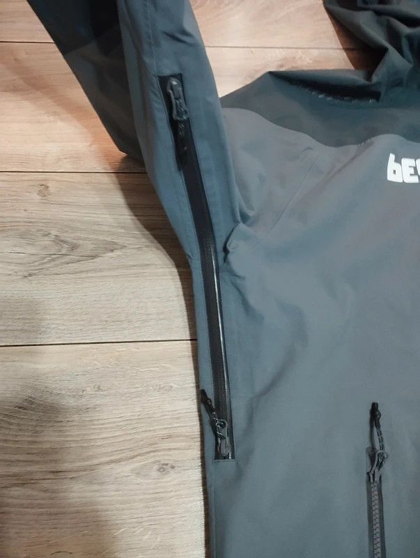 Other Bergaffe hardshell jacket+ pants set XXL Sympatex ski new Size US XXL / EU 58 / 5 - 8 Thumbnail