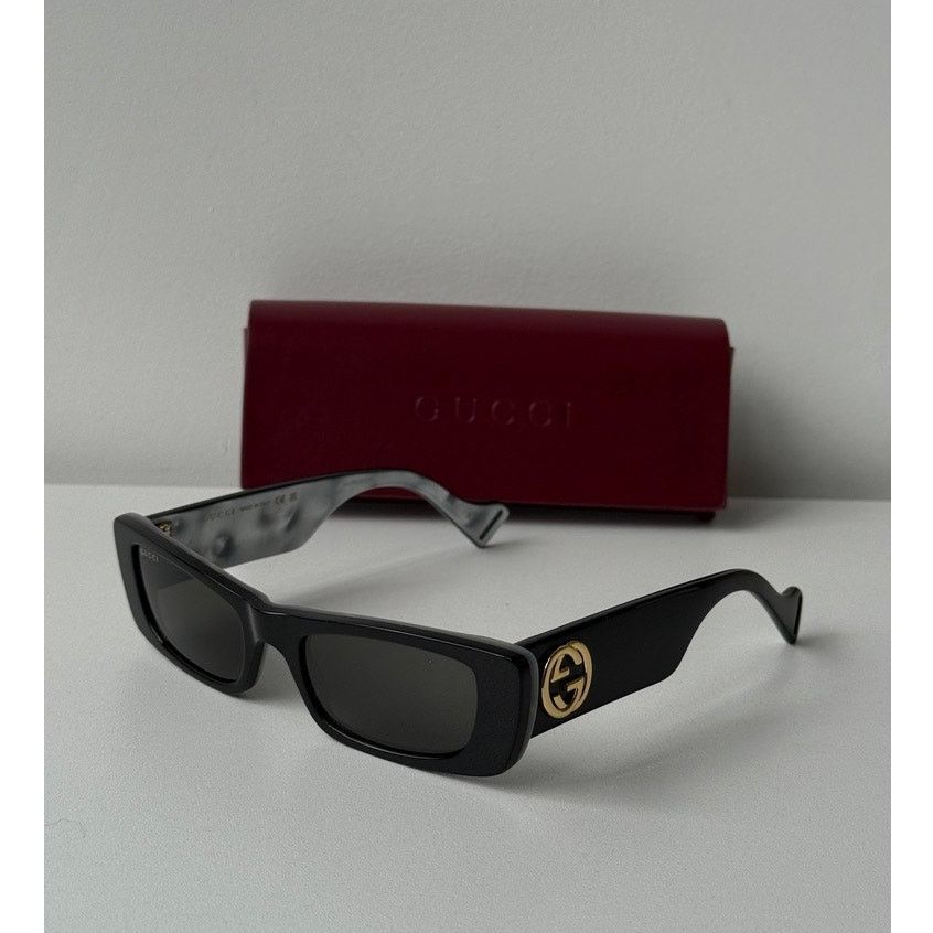 Gucci NEW Gucci GG0516S 001 Black Sunglasses $435 Size ONE SIZE - 1 Thumbnail