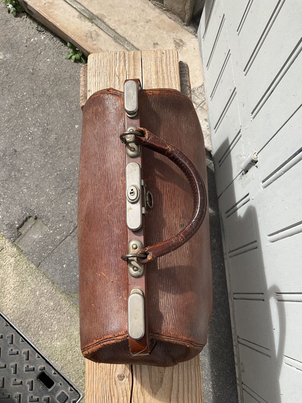 Vintage Vintage leather suitcase Size 44 - 4 Thumbnail