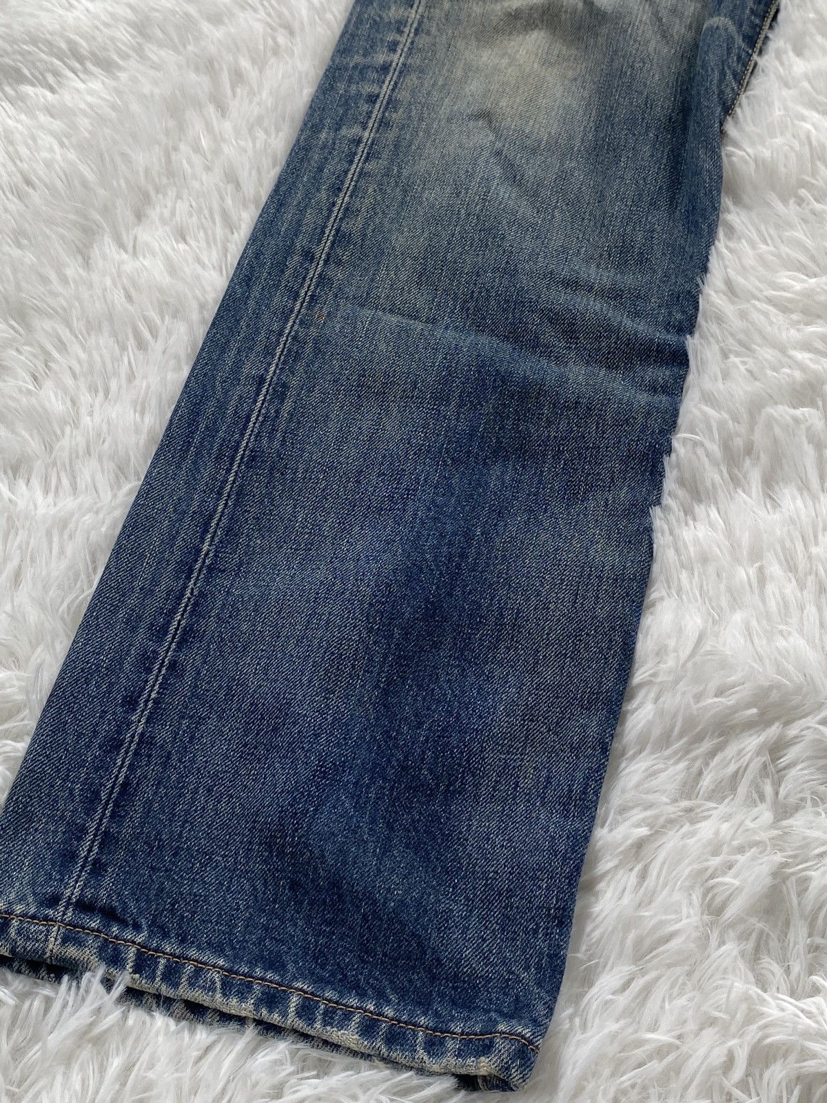 Levi's 🔥BINDING NOW🔥Vintage Levi’s 501 Distressed Jeans Button-fly Size US 30 / EU 46 - 7 Thumbnail
