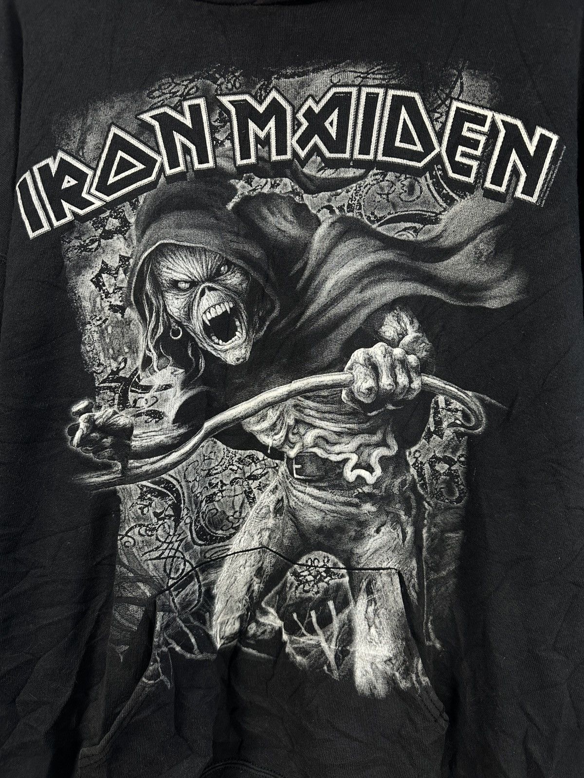 Iron Maiden Iron Maiden 2011 Vintage Rock Band Hoodie Streetwear XXL Size US XL / EU 56 / 4 - 5 Thumbnail