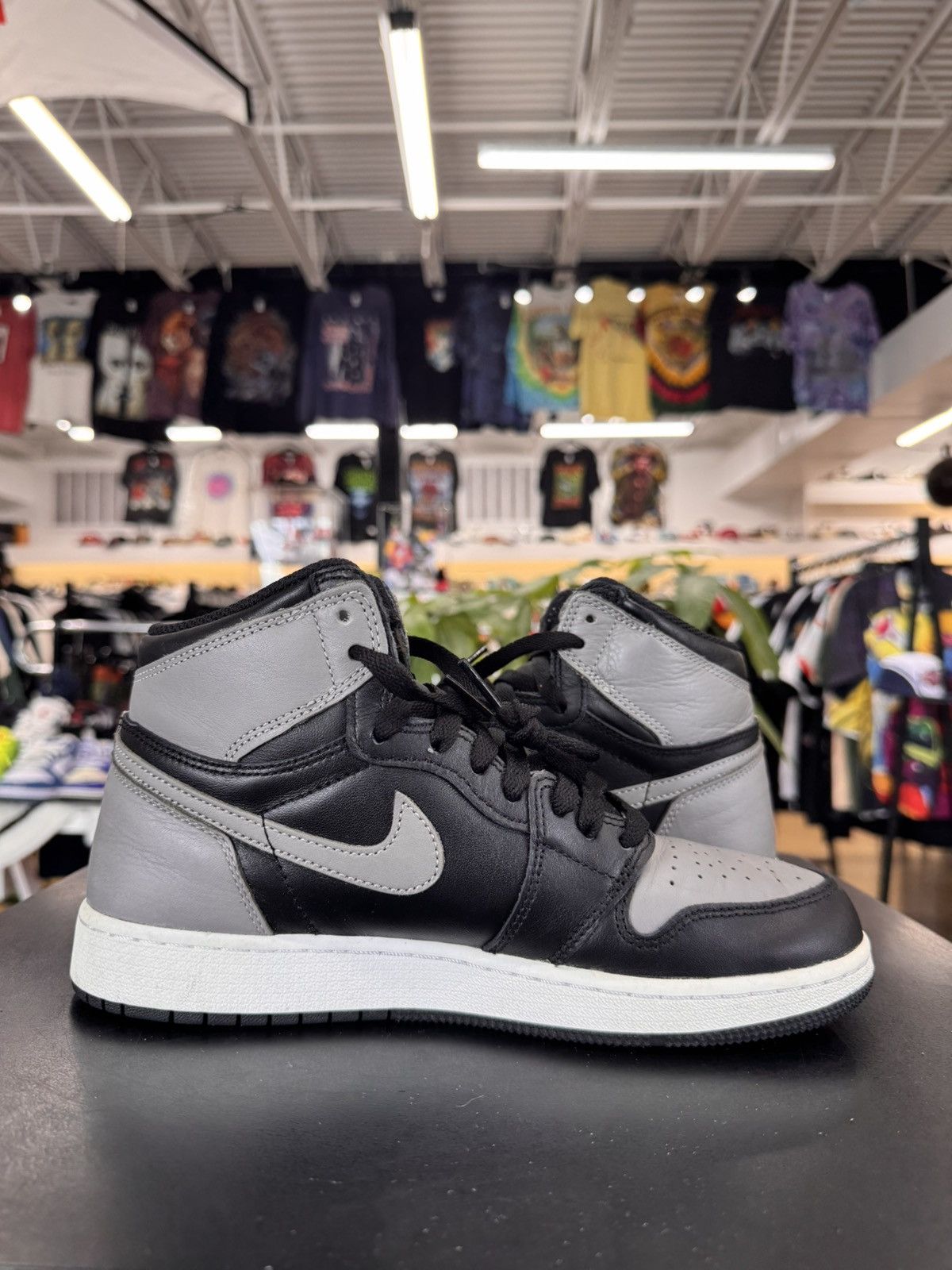 Jordan Brand Air Jordan 1 Shadow Size 7Y (2018) Size US 7 / EU 40 - 3 Thumbnail