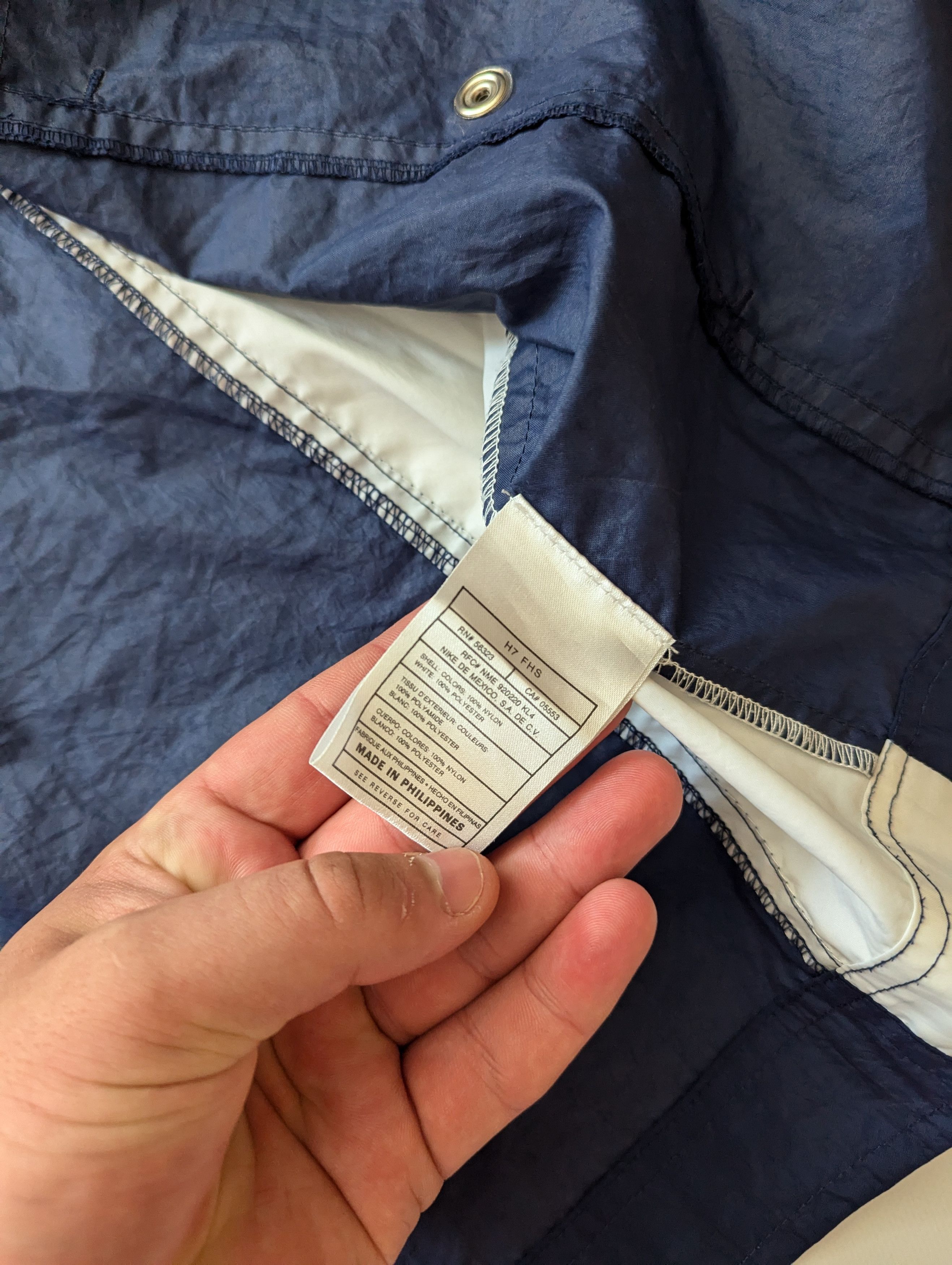 Nike × Vintage Nike Vintage Windbreaker Nylon Jacket Size US L / EU 52-54 / 3 - 9 Thumbnail