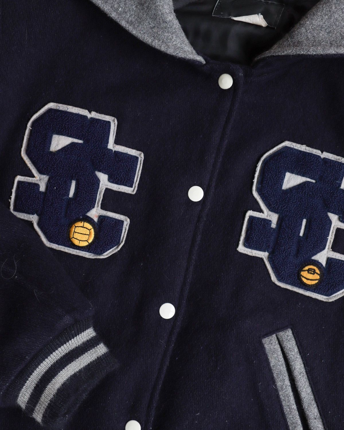 Vintage 80s Vintage 80s Varsity Hooded Cropped Jacket - M/L Size US M / EU 48-50 / 2 - 3 Thumbnail