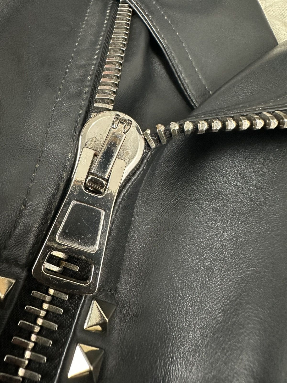 Valentino Valentino - Rockstud Biker Leather Jacket - Embellished Size US L / EU 52-54 / 3 - 15 Thumbnail