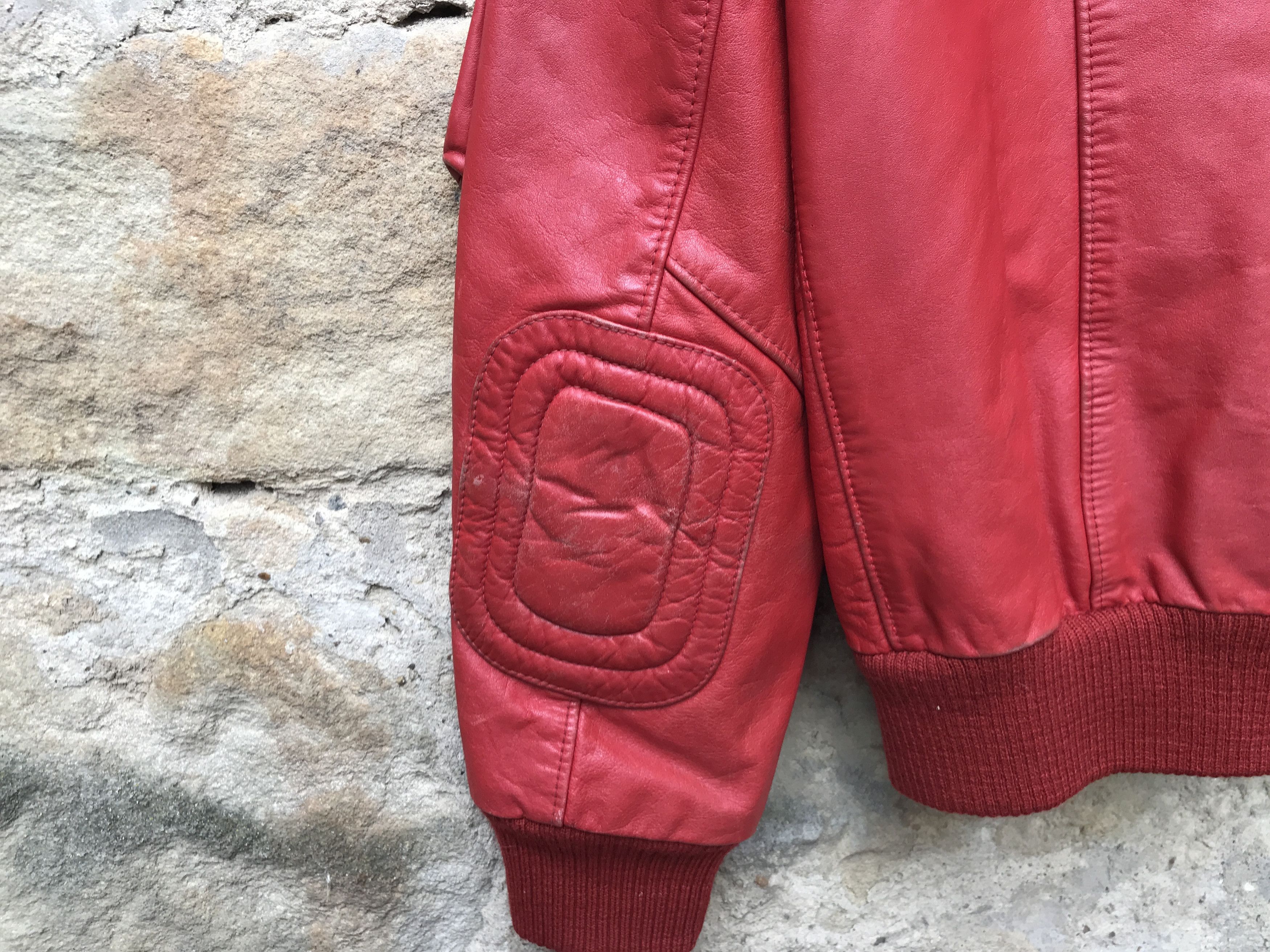 Vintage Vintage 80s Red Distressed Leather Motorcycle Bomber Jacket Size US XS / EU 42 / 0 - 12 Thumbnail