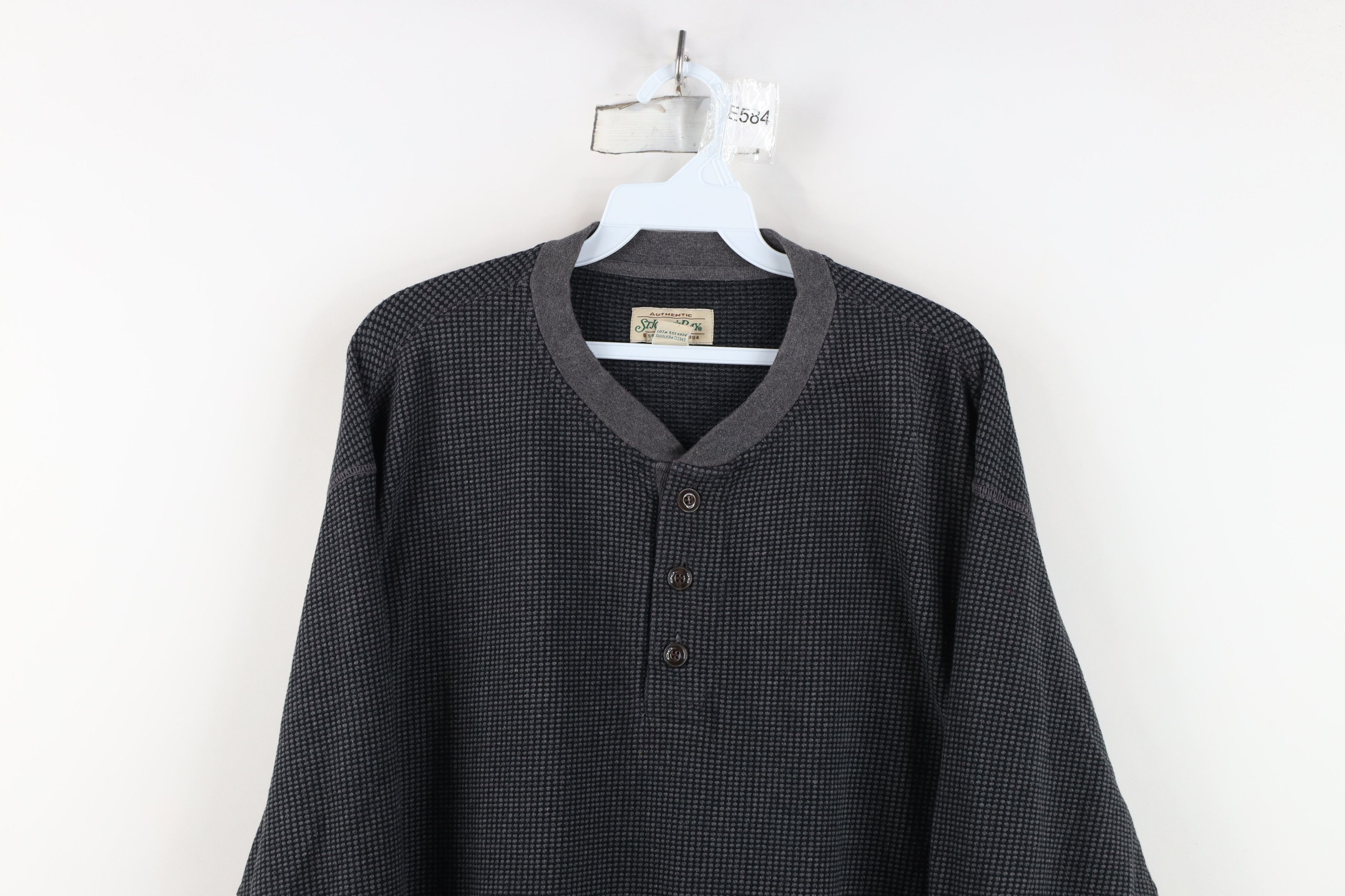 Vintage Vintage 90s Streetwear Waffle Knit Henley T-Shirt Gray Size US L / EU 52-54 / 3 - 2 Thumbnail