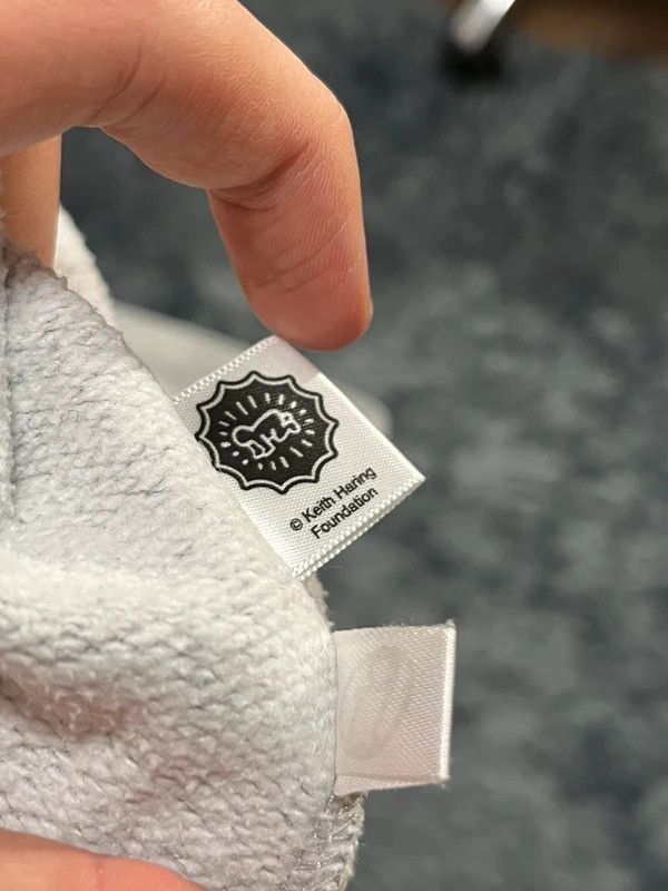 Obey Obey x Keith Haring 2012 Grey Crewneck Size US L / EU 52-54 / 3 - 9 Thumbnail