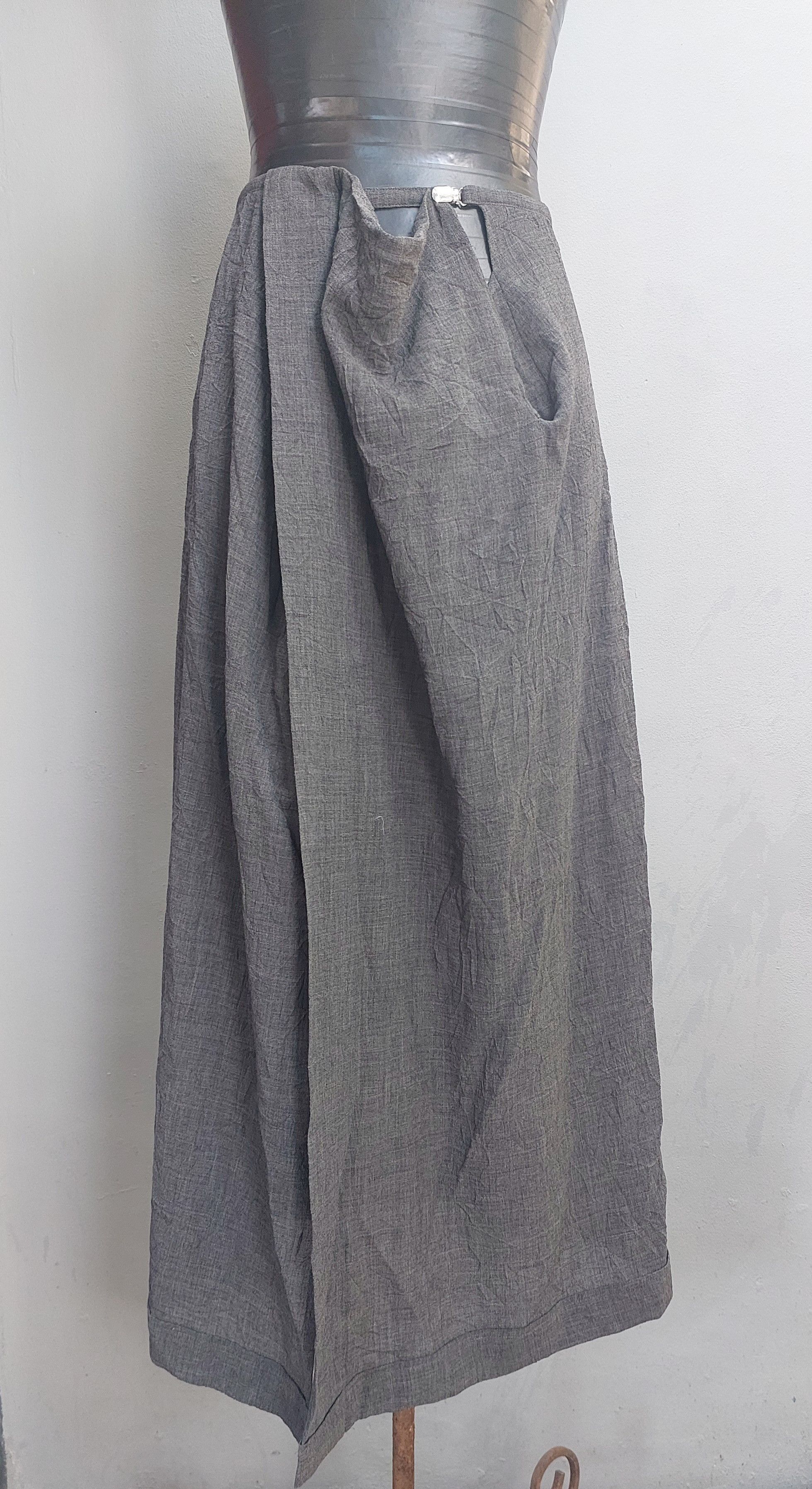 Y's × Yohji Yamamoto BNWT Y's x Yohji Yamamoto Tube Draped Skirt with Pin Size 28" / US 6 / IT 42 - 15 Thumbnail